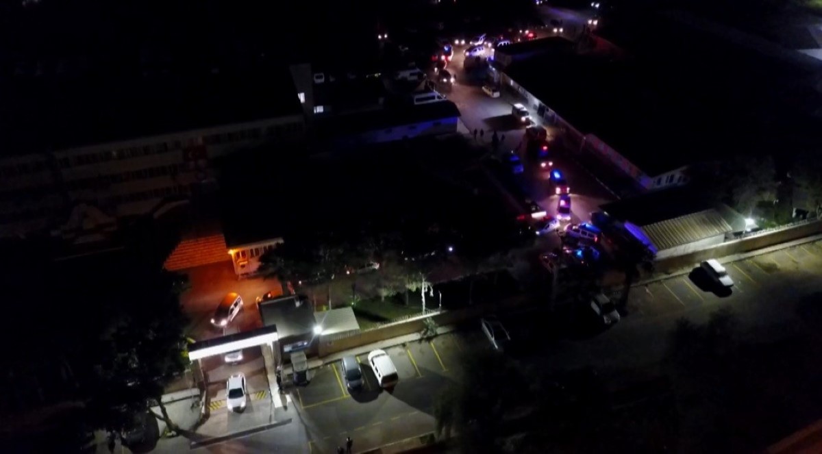 İzmir'de FETÖ yapılanmalarına operasyon: 51 gözaltı kararı