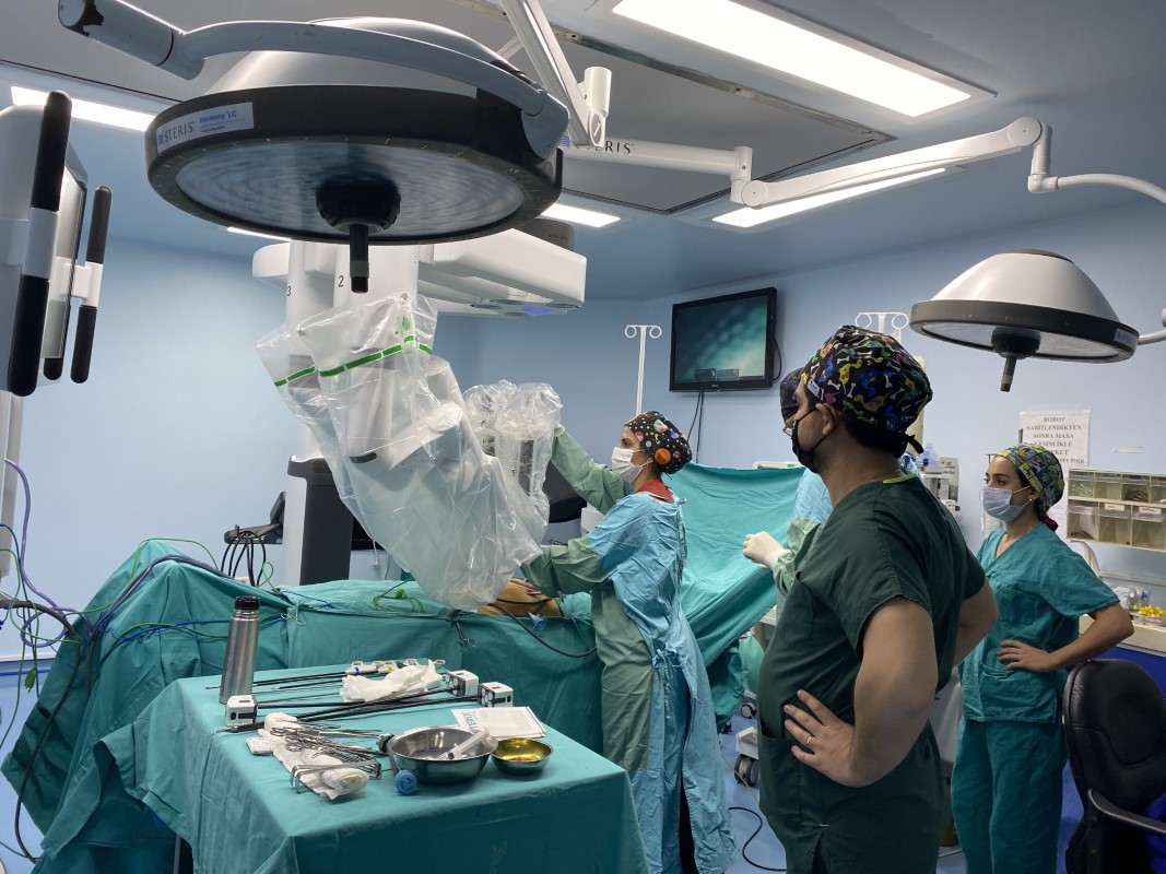 Almanya’da yaşayan hasta Türkiye’de şifa buldu, ameliyat İstanbul’da kamuda ilk oldu