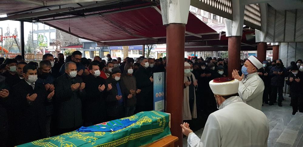 Efsane futbolcu Şenol Birol ‘Efsane Çubuklu’ ile uğurlandı