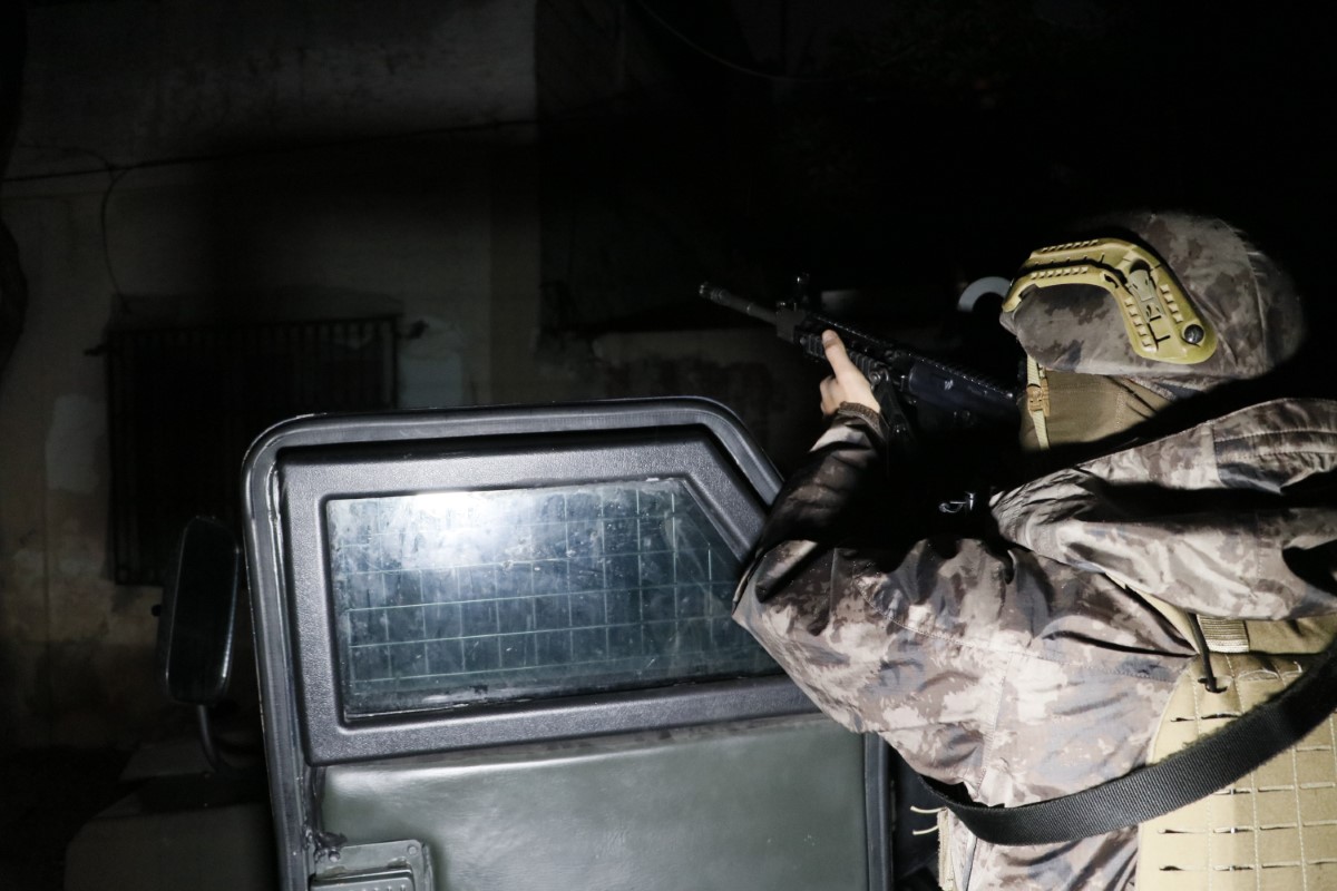 Adana’da şafak vakti DEAŞ operasyonu: 3 gözaltı