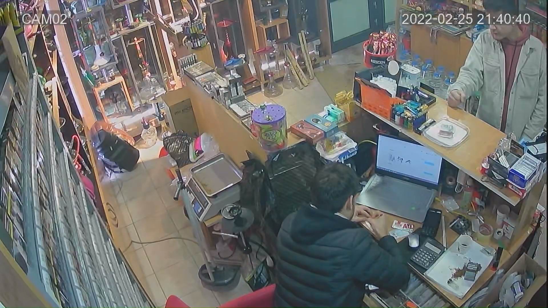 Yardımcı olmak için satın aldığı cep telefonu çalıntı çıktı, 12 bin lirasından oldu