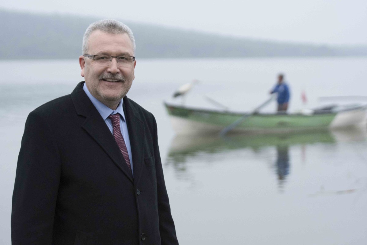 Yaren Leylek ve balıkçı Adem Amca bir kez daha buluştu
