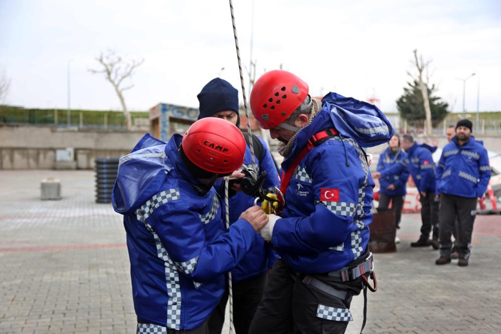 Küçükçekmece'de muhtemel afetlere karşı hazırlıklar aralıksız devam ediyor