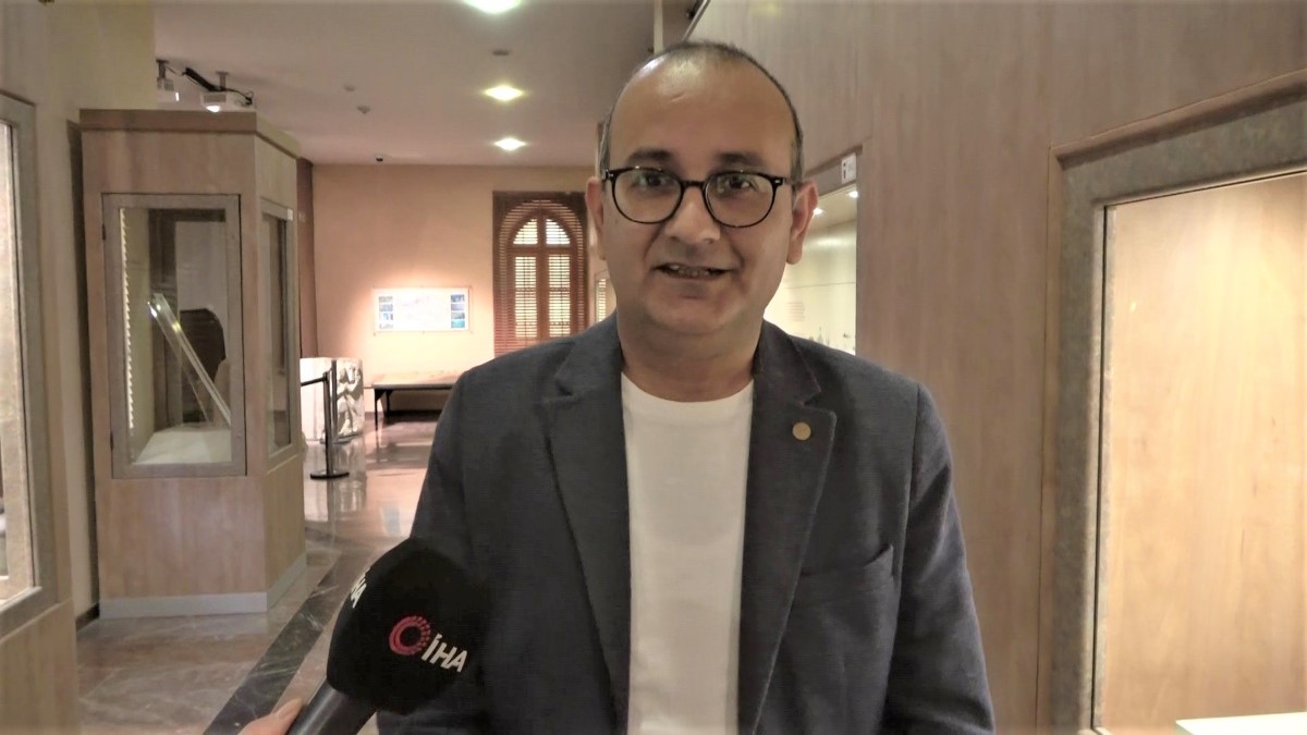 Tarlada bulunan bu bileziğin eşi benzeri bulunmuyor