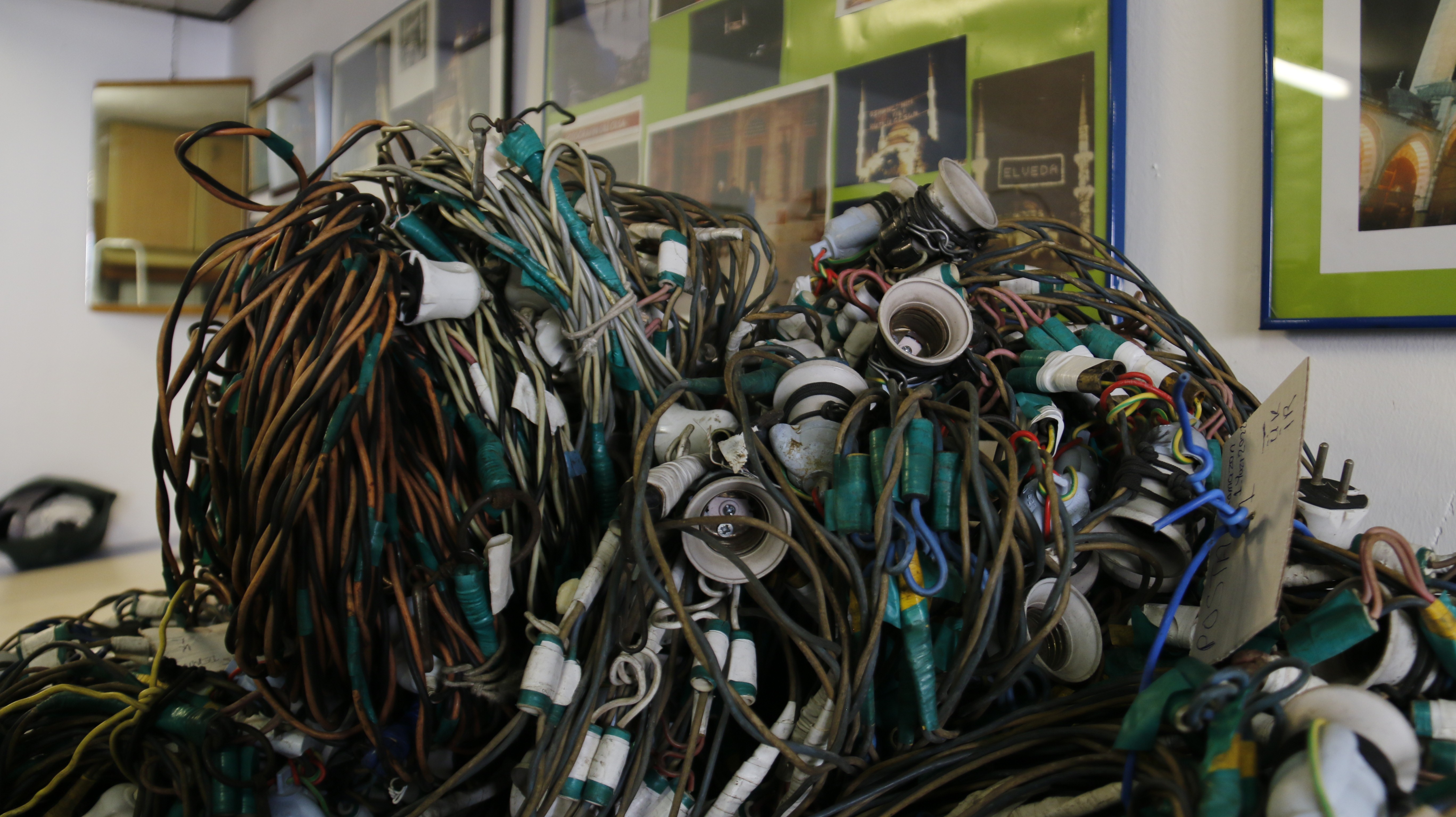 Mahyalar camileri süslemeye başladı