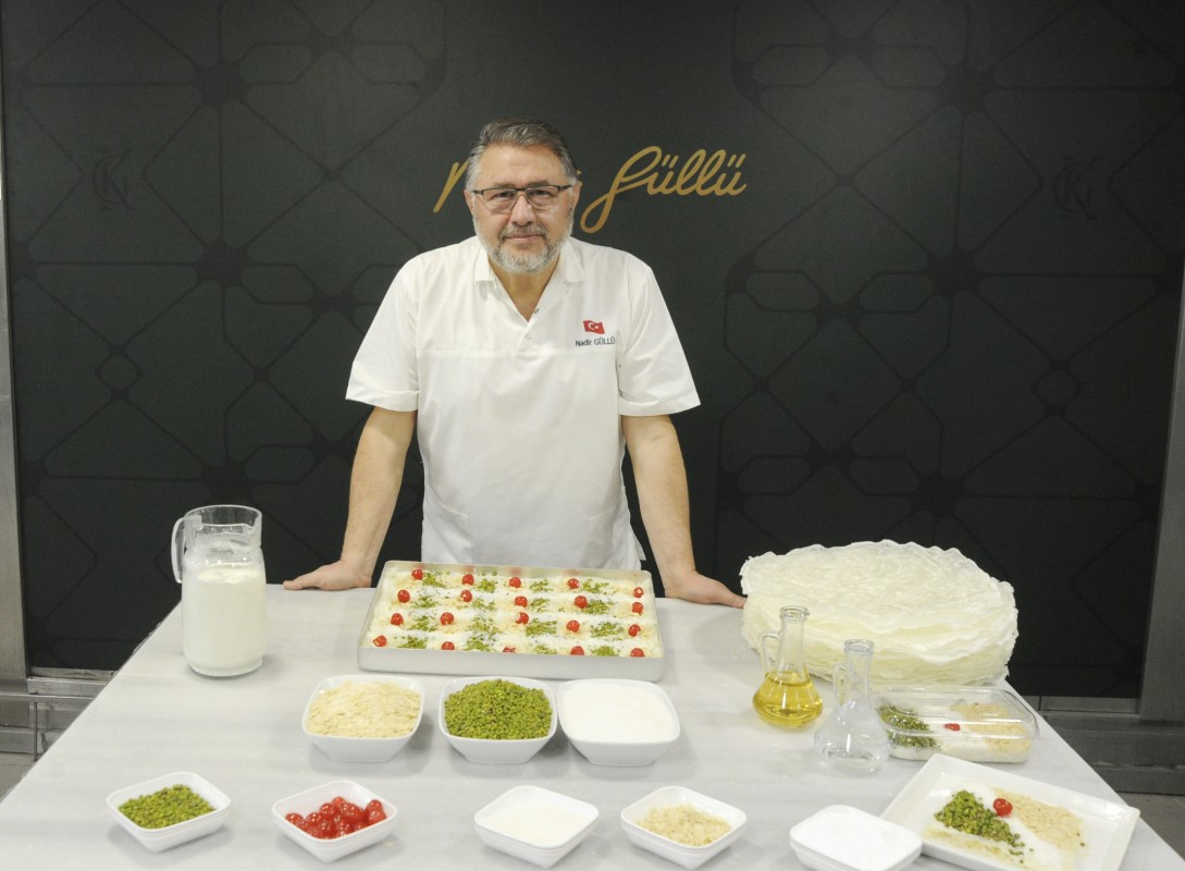 Ramazan ayının vazgeçilmezi güllaç raflarda yerini alıyor