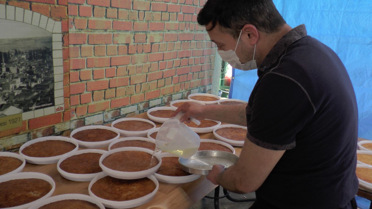 Ramazanın vazgeçilmezi kadayıf tezgahları süslüyor