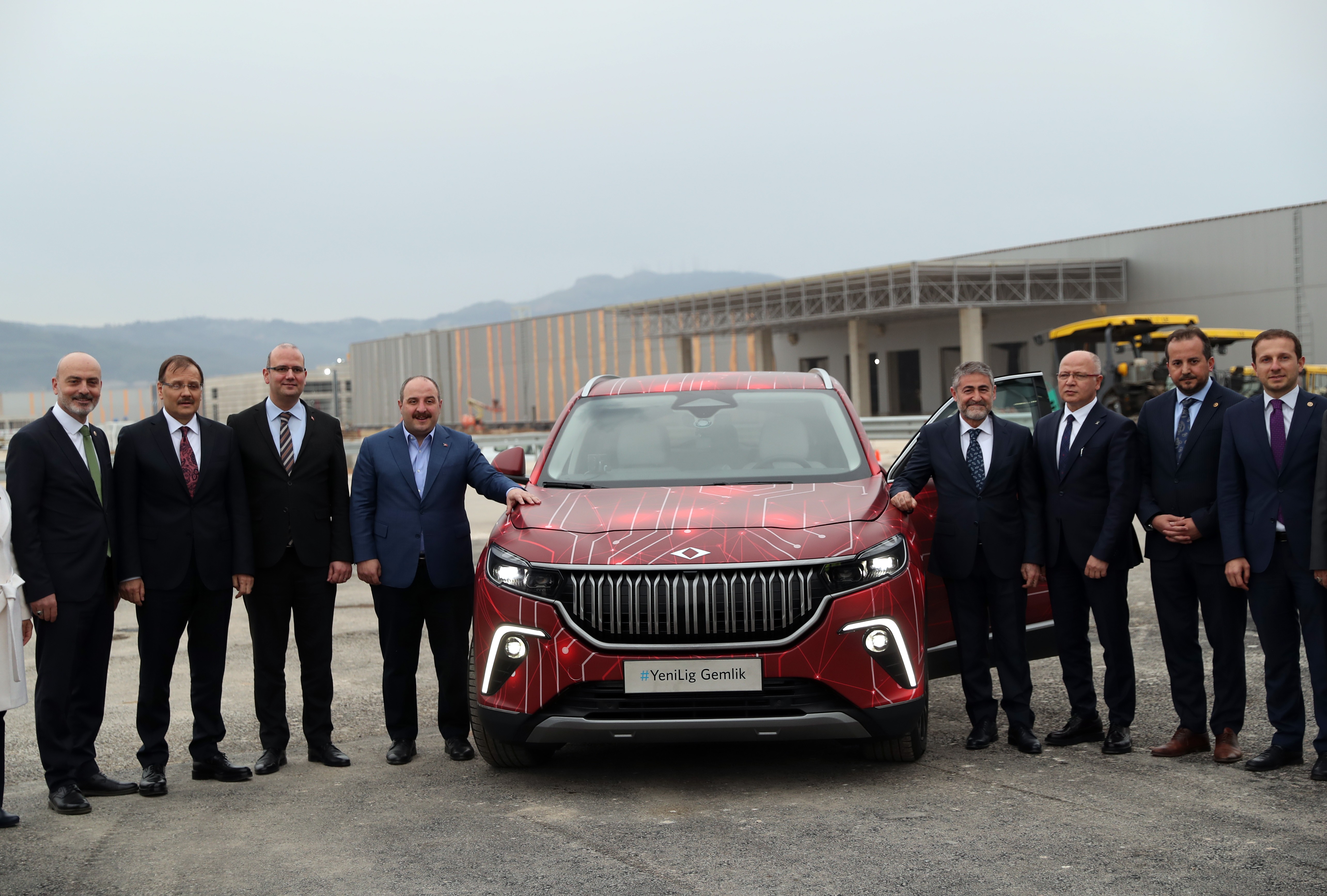 Bakan Varank ve Bakan Nebati 'TOGG’un direksiyonuna geçti