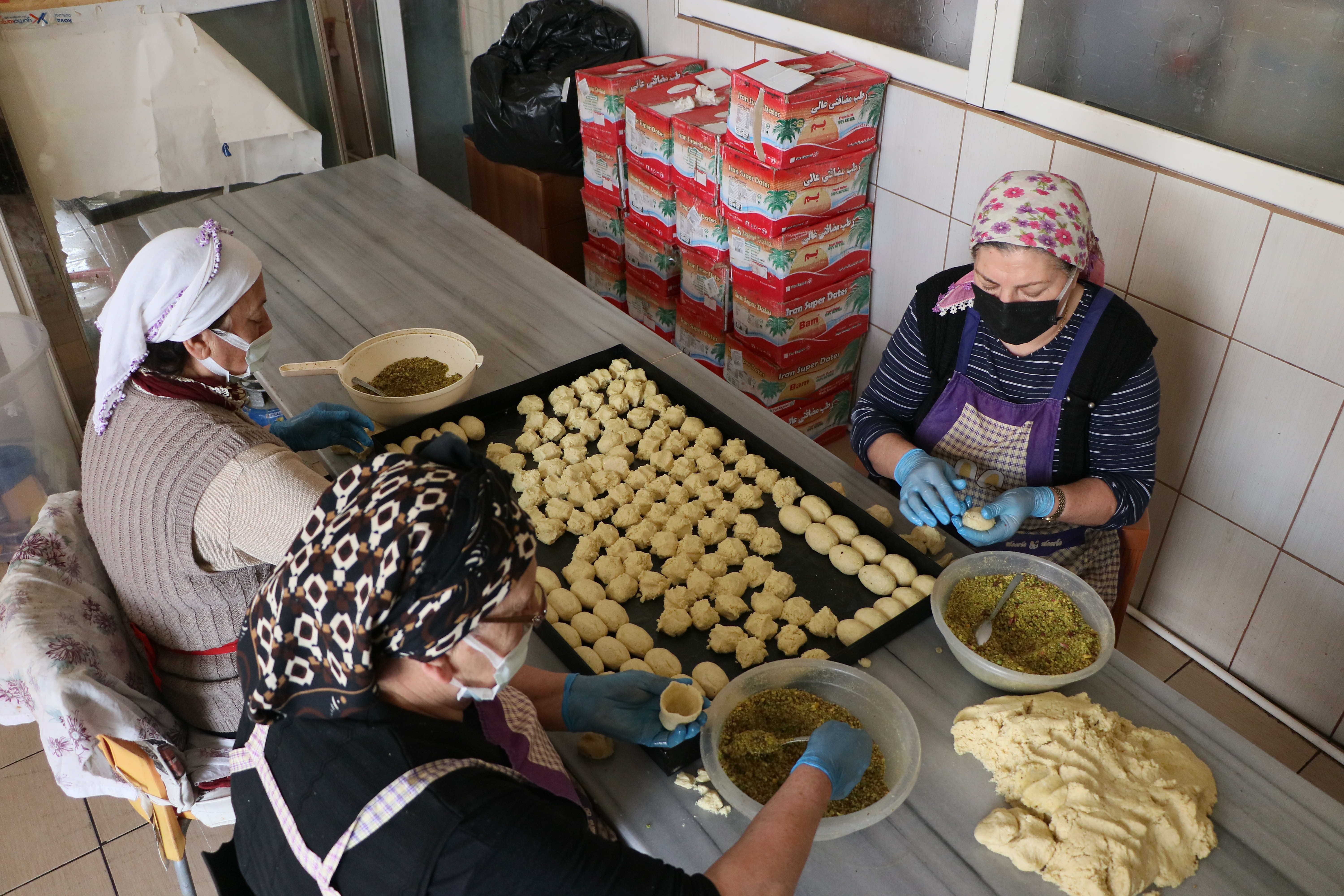 Ramazan sofralarının vazgeçilmez tatlısı: 'Kerebiç'