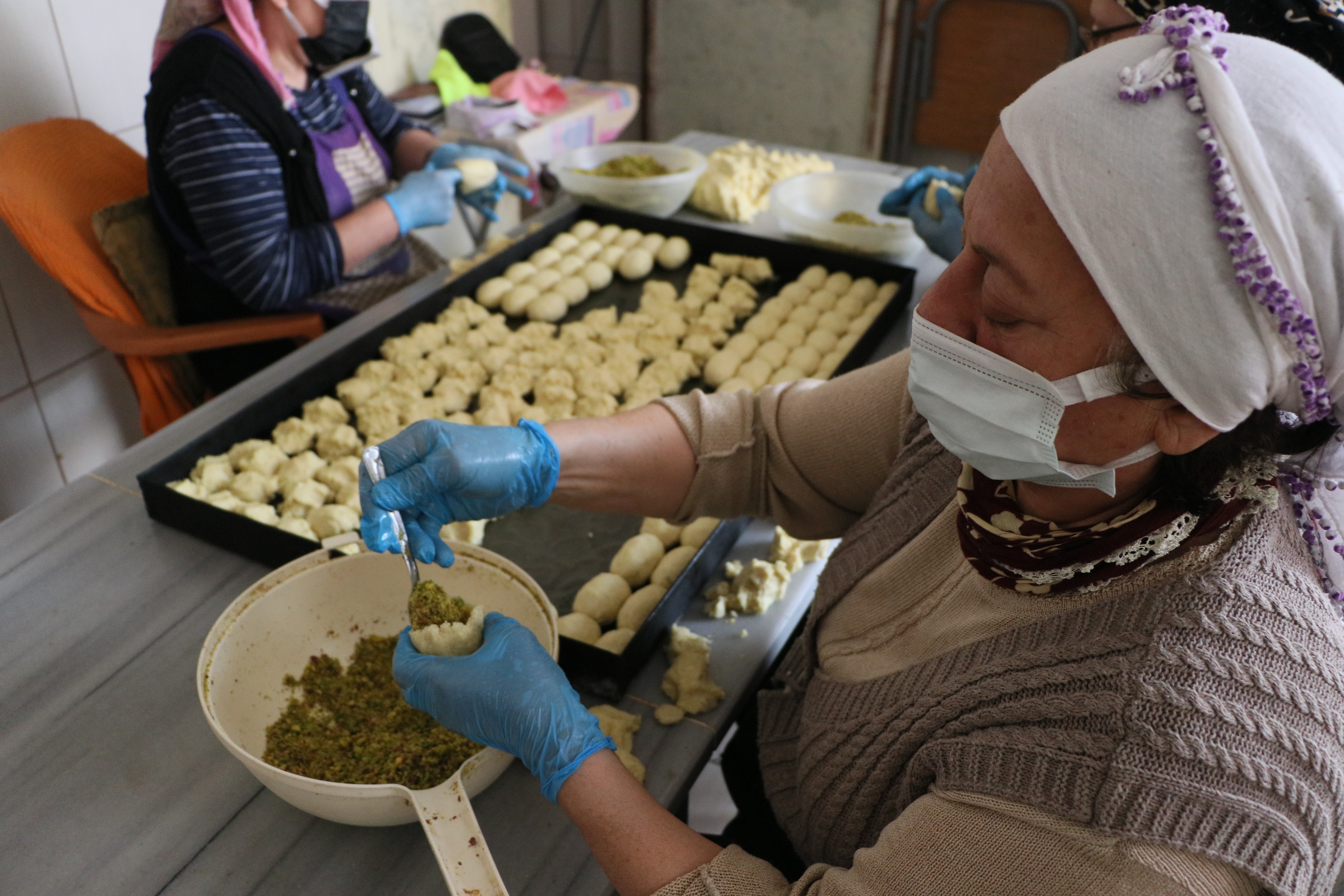 Ramazan sofralarının vazgeçilmez tatlısı: 'Kerebiç'