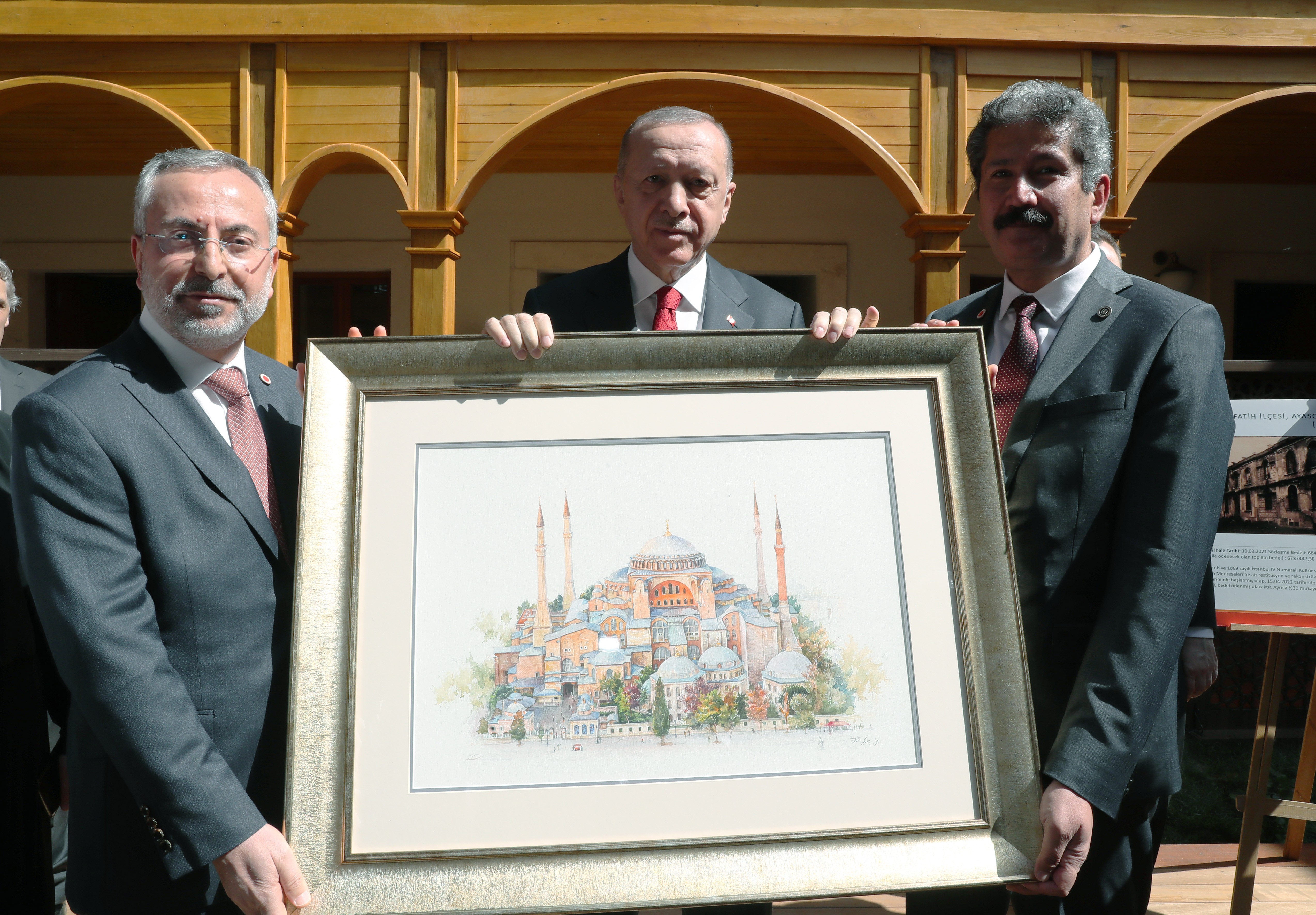 Cumhurbaşkanı Erdoğan: 'Tek parti zihniyetinin bir utanç lekesini daha ortadan kaldırıyoruz'