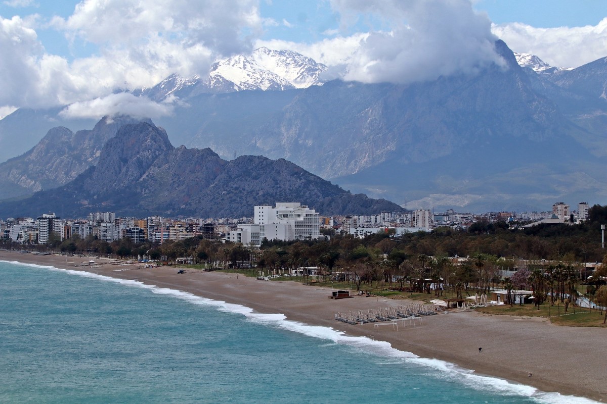Antalya’da hava sıcaklığı aniden düştü, ortaya kartpostallık görüntüler çıktı