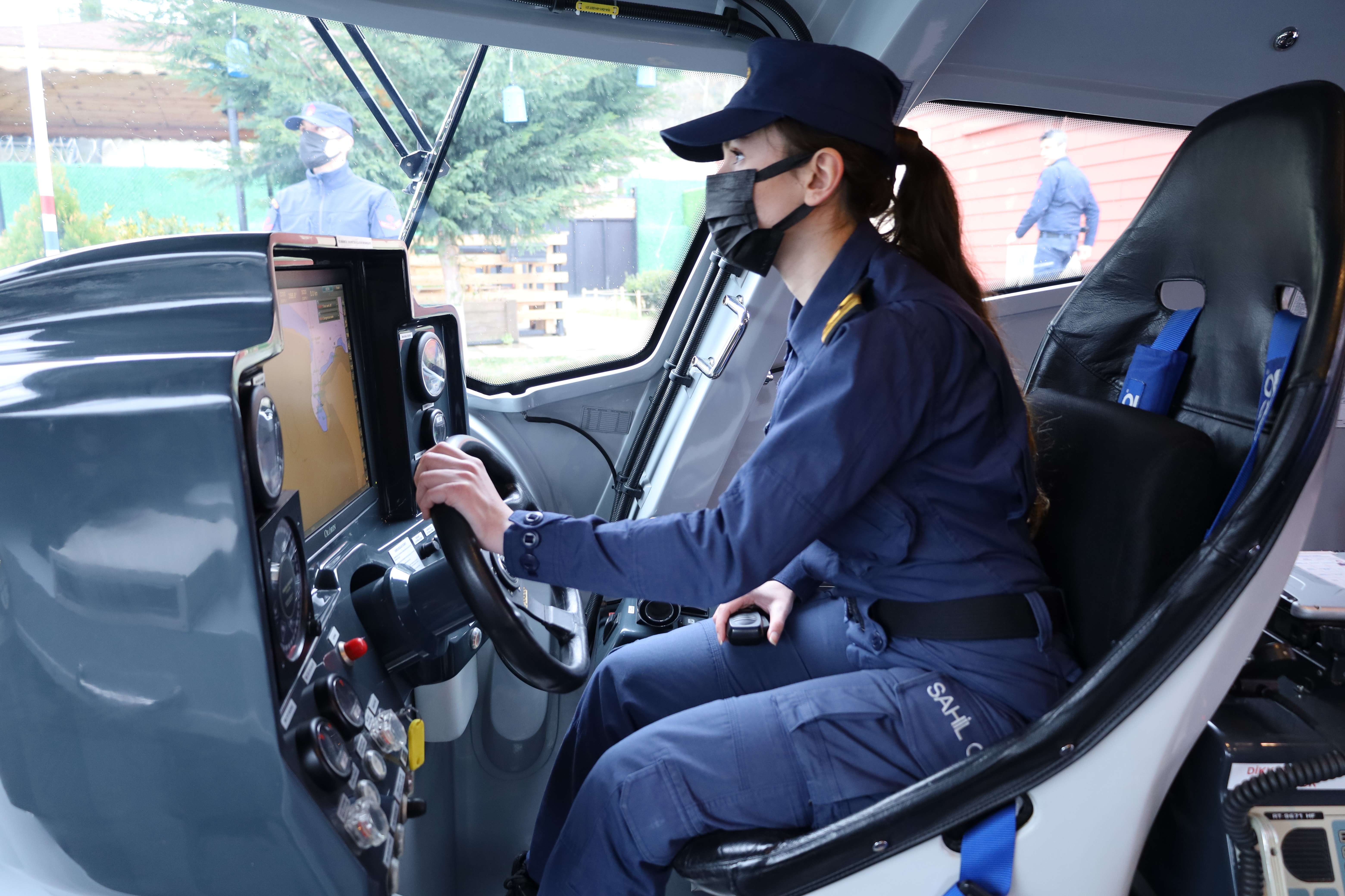 Sahil Güvenlik Komutanlığı'nın ilk kadın bot komutanı görev başında