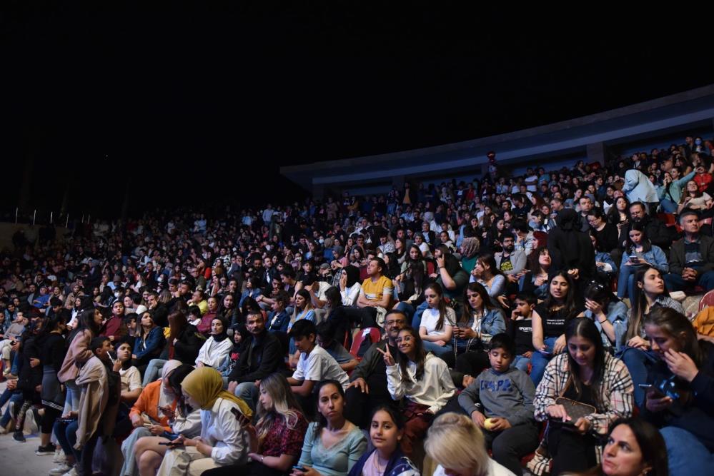 Hatay’da Feridun Düzağaç konser verdi