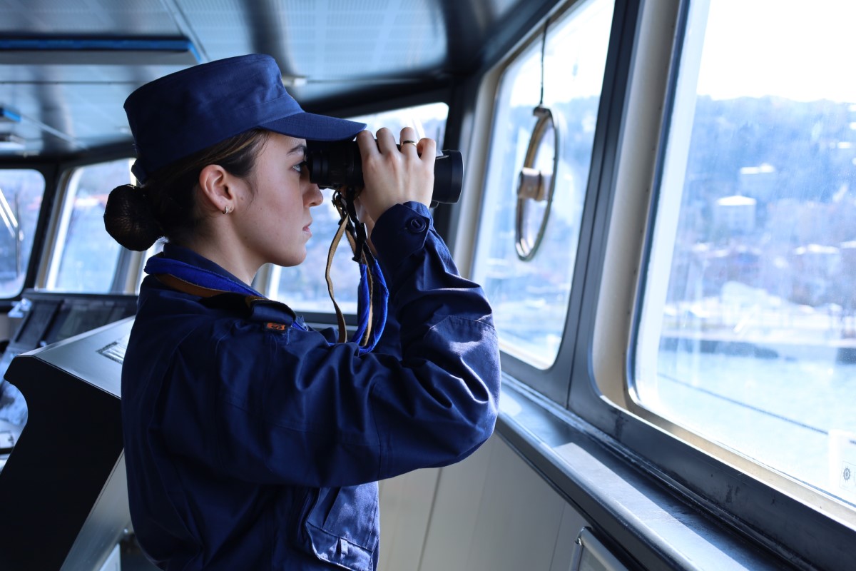 Arama kurtarma gemisi 'TCSG Güven' çalışmaları böyle görüntülendi