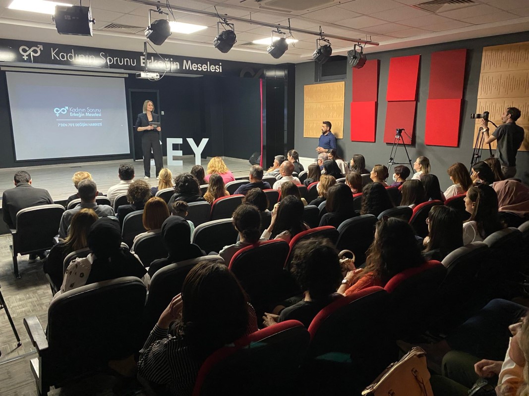 SEY Vakfı ‘Kadının Sorunu, Erkeğin Meselesi’ farkındalığını Diyarbakır’da başlattı