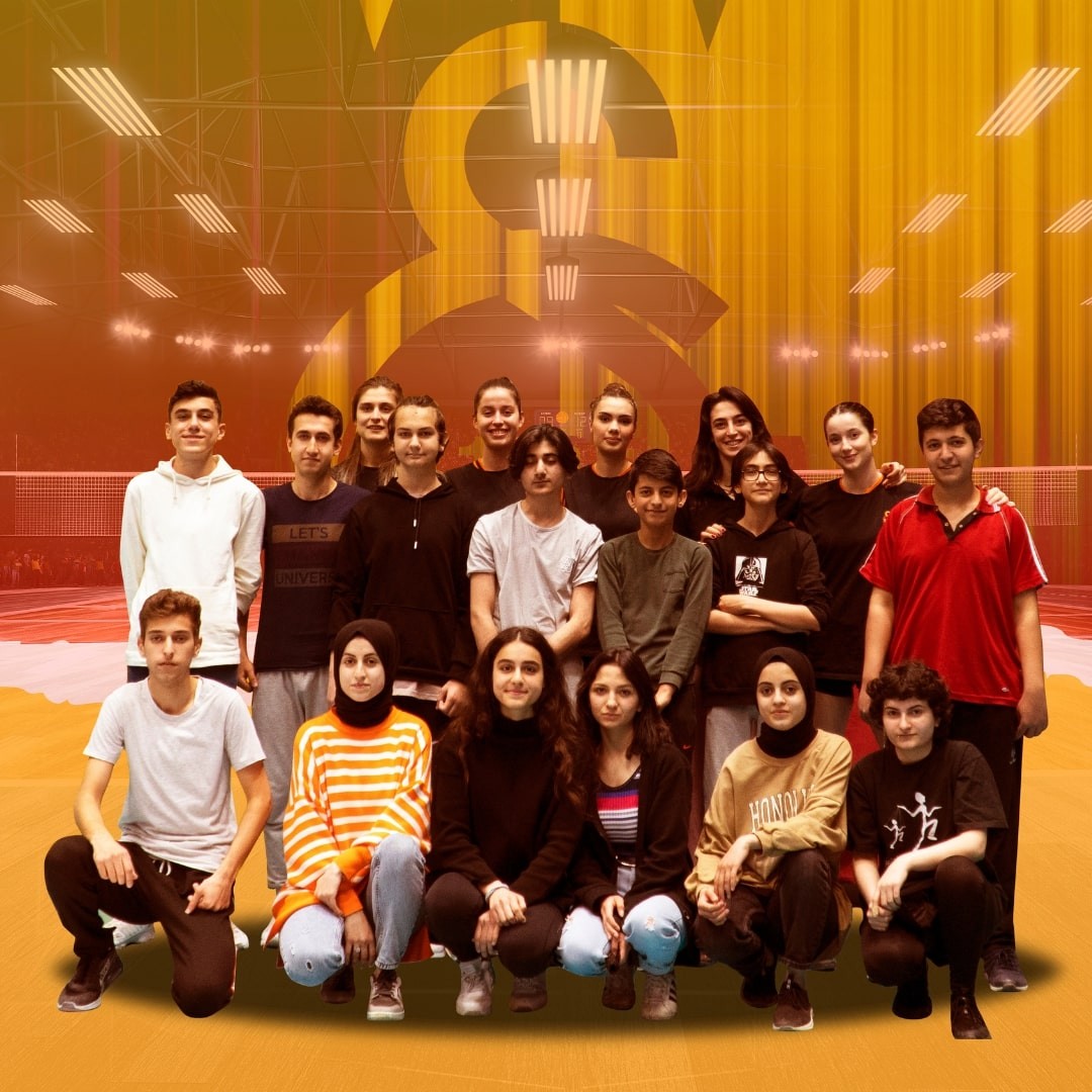 Galatasaray Kadın Voleybol Takımı ile TOÇEV çocukları voleybol maçı yaptı