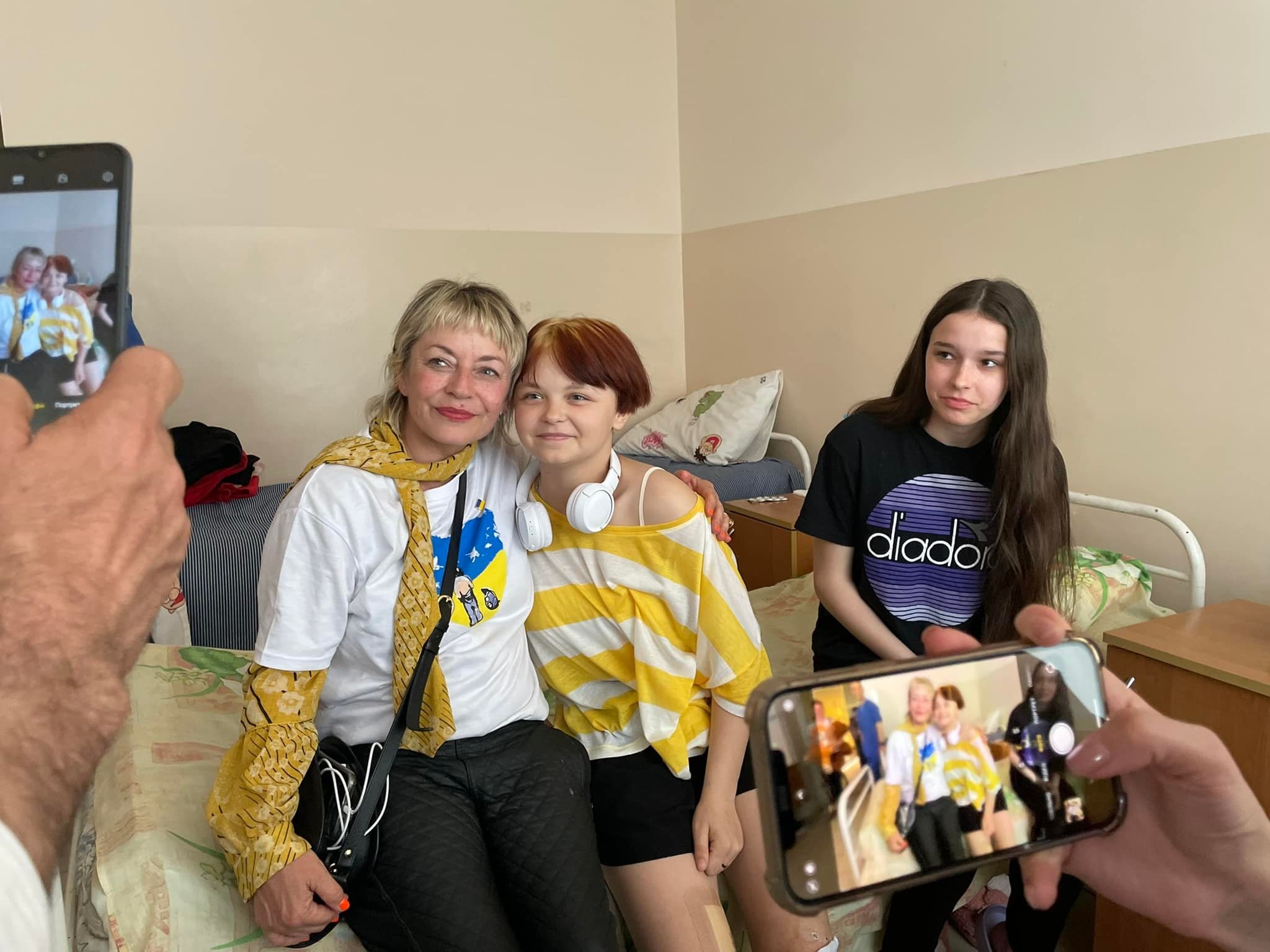 İngiliz yapımcı Tracey Seaward, Ukraynalı çocukları ziyaret etti