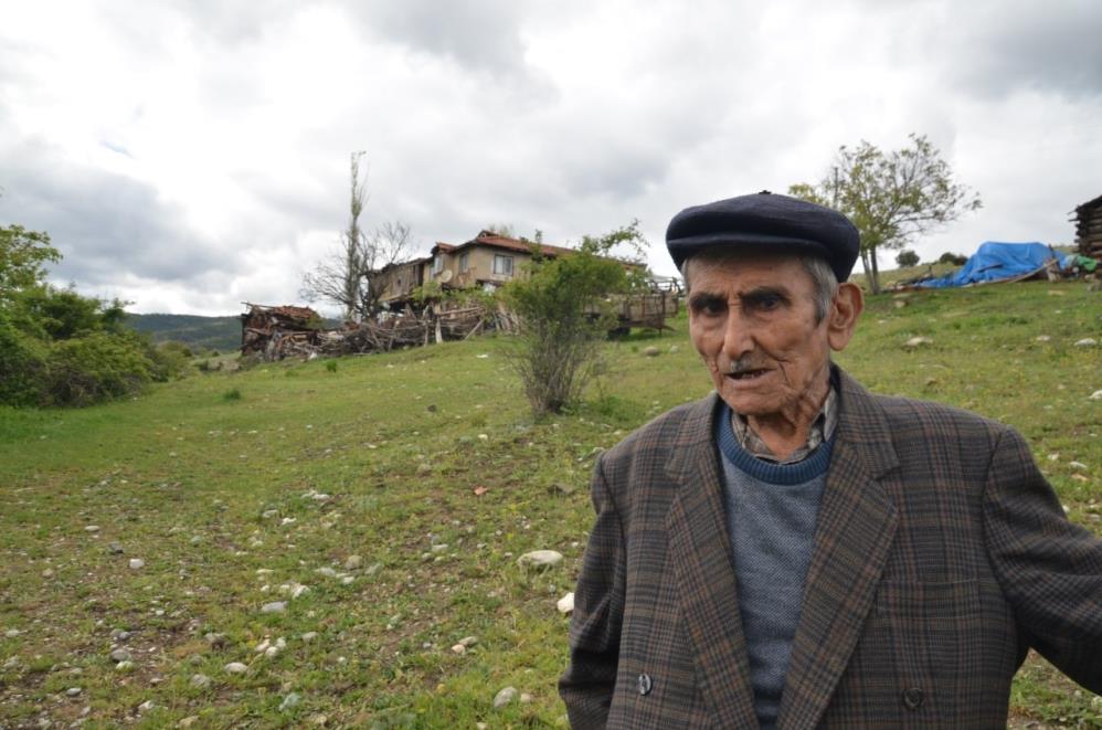 30 yıldır heyelan korkusuyla yaşıyorlar