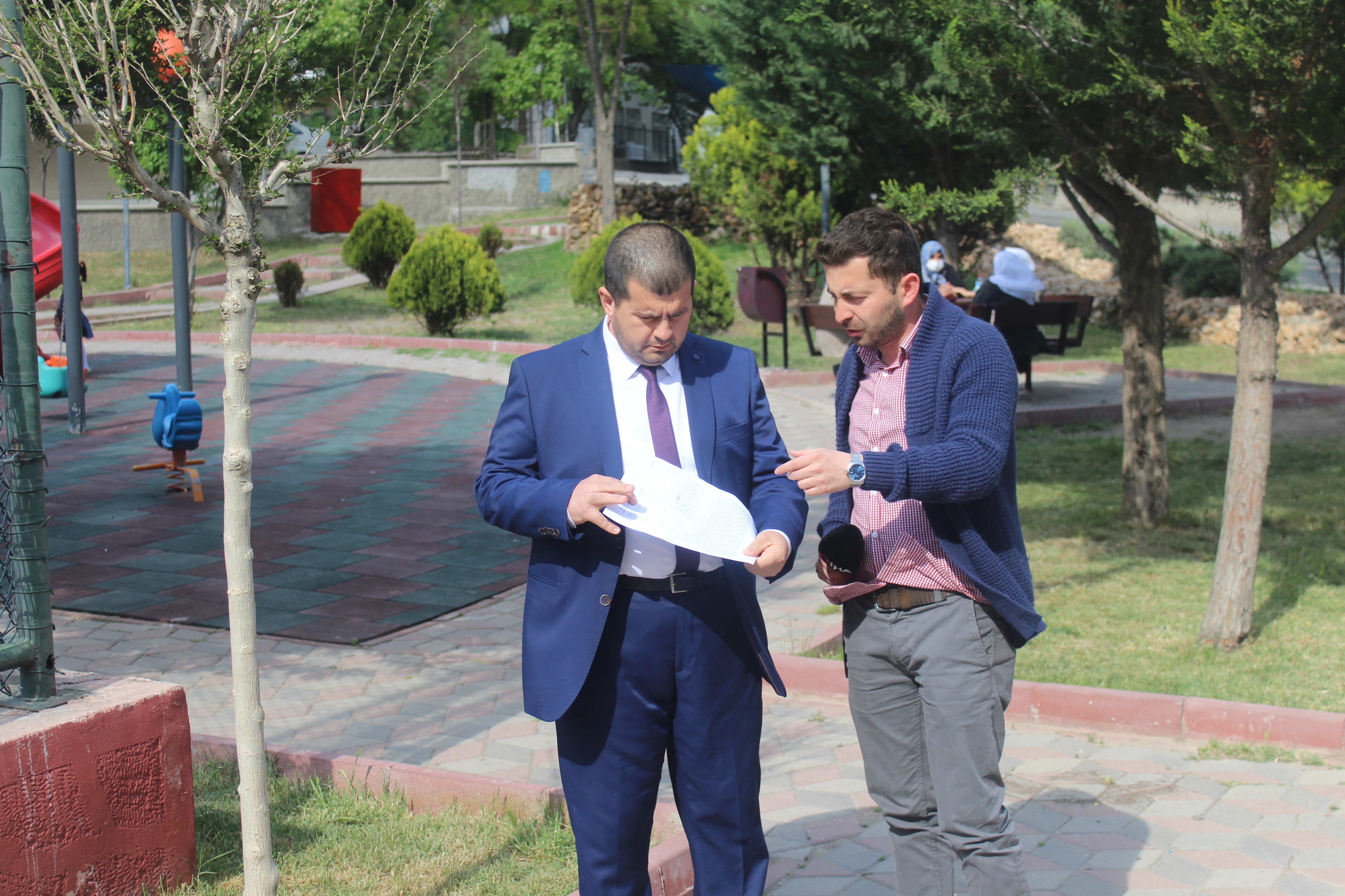 İnternetten telefon siparişi verdi, telefon yerine kitap geldi