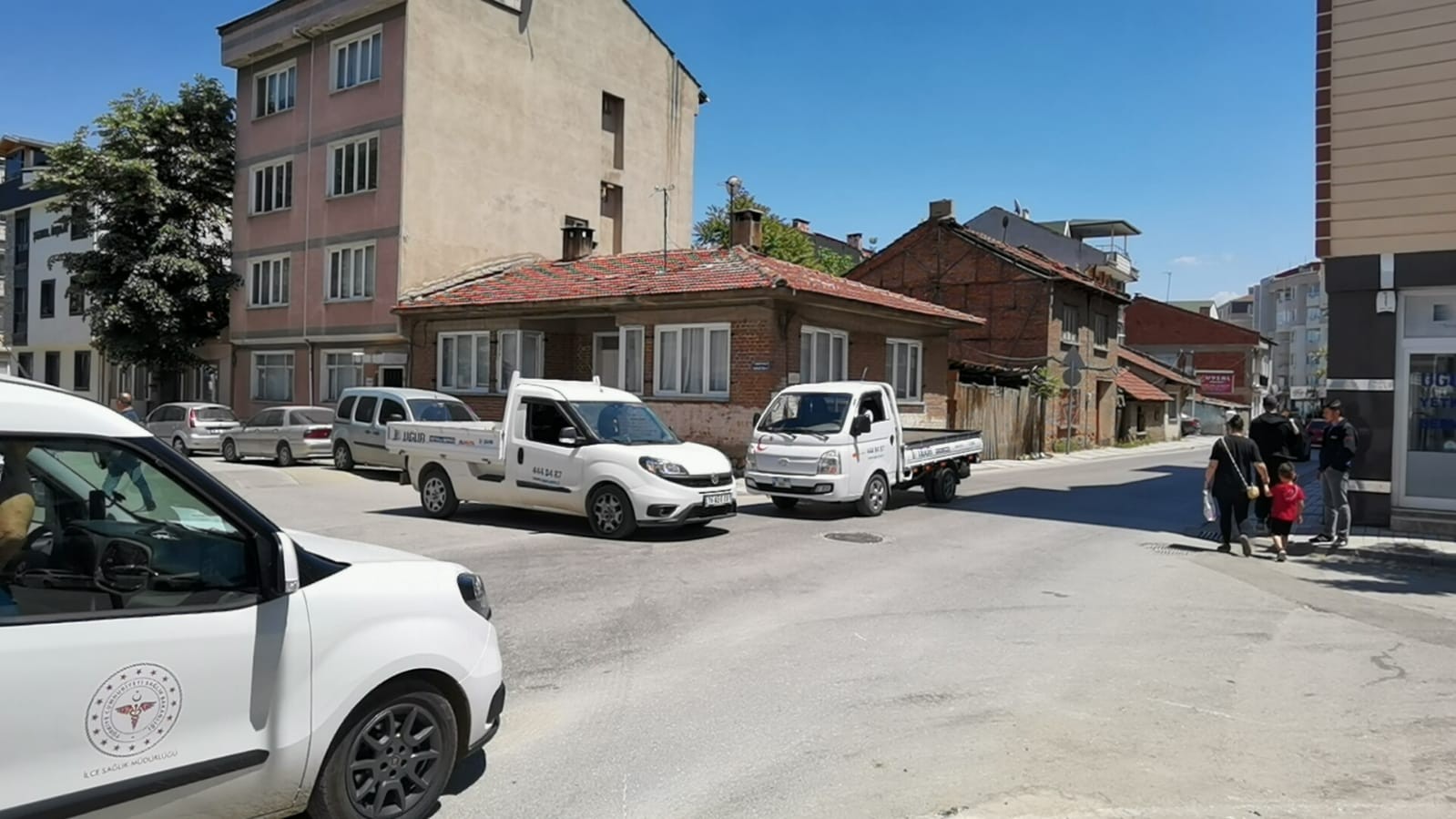 Bu kavşakta 350 kaza yaşandı; o anlar kameraya yansıdı