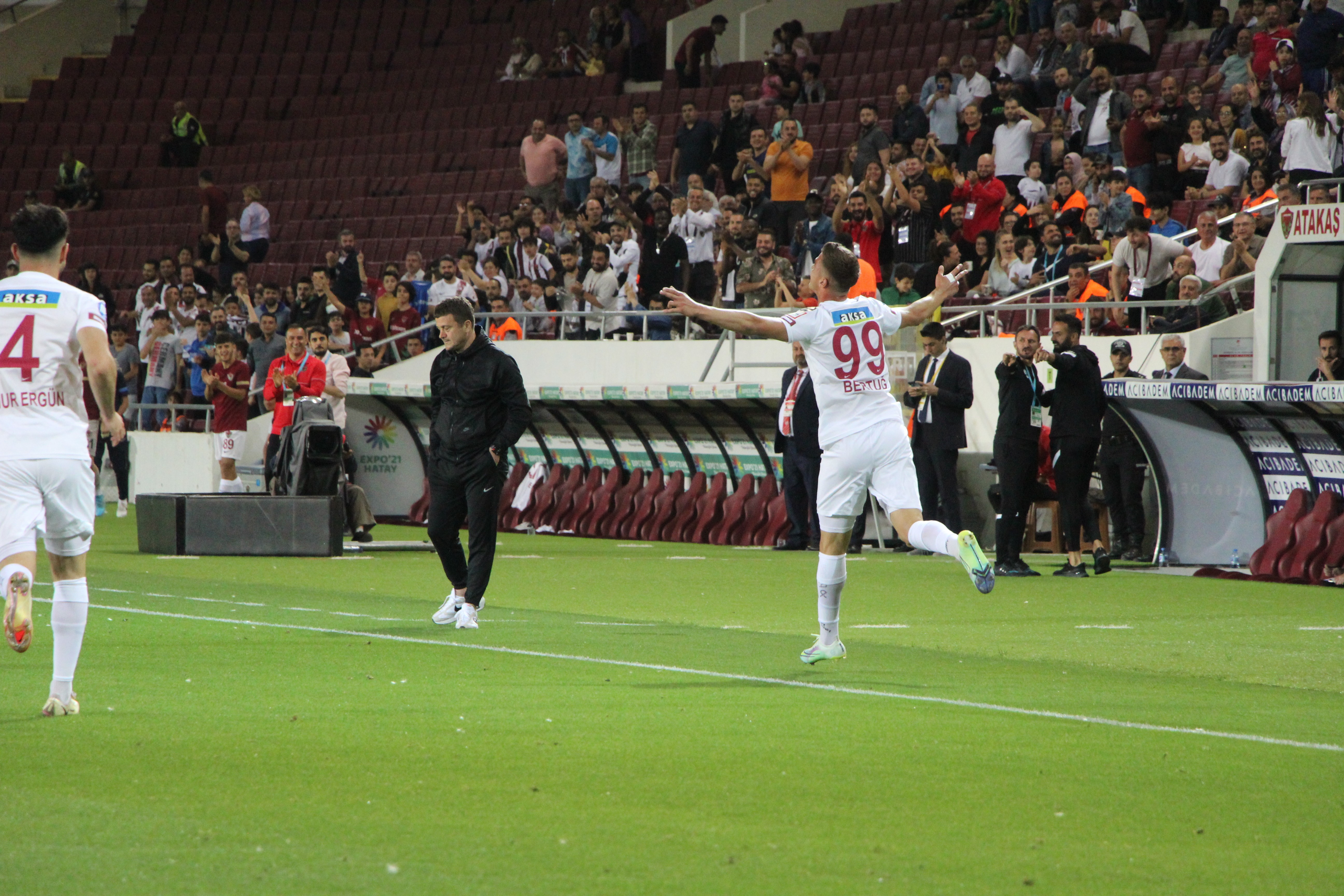 Hatayspor evinde farklı kazandı!