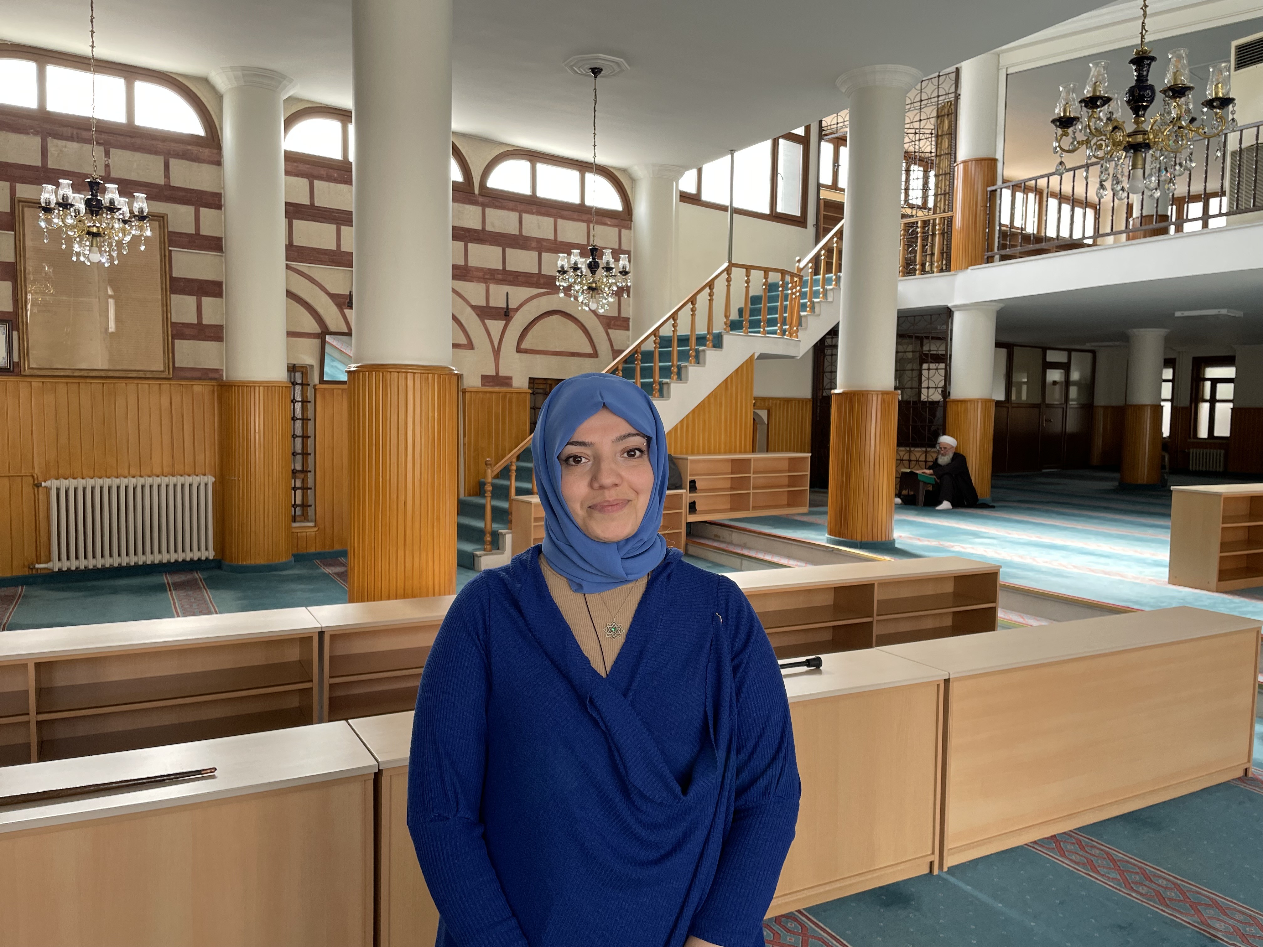 Kabe ölçülerine göre yapılan cami dikkat çekiyor