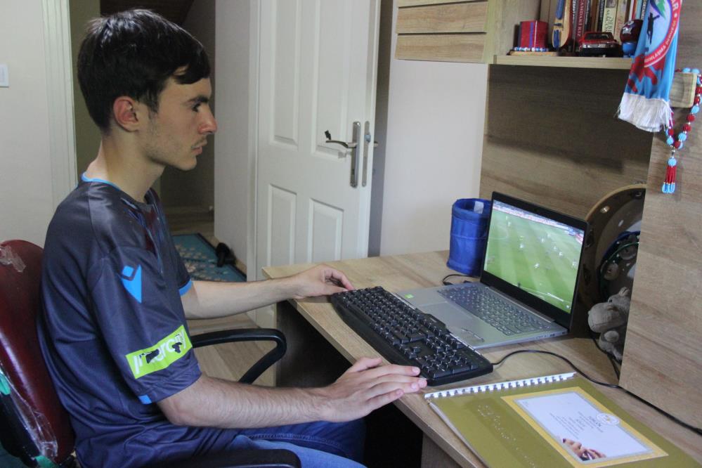 İki gözü görmese de gönül gözüyle yapamadığı şey yok