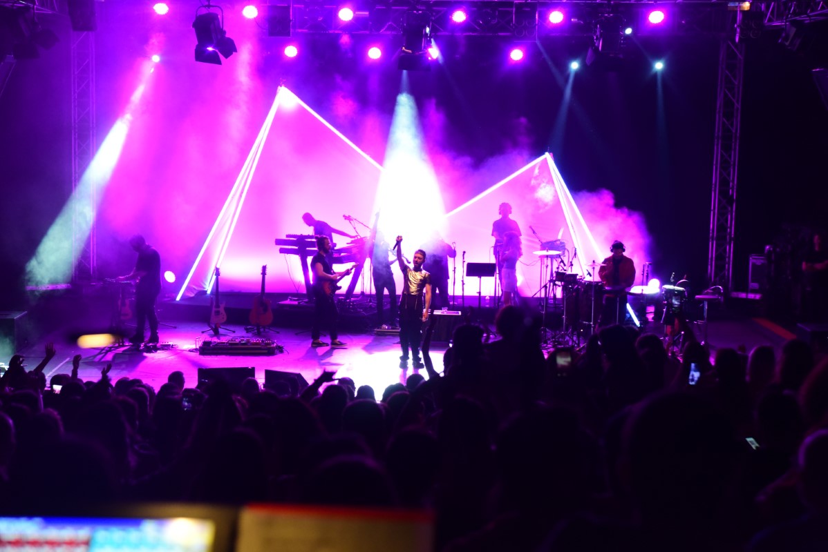 Mabel Matiz Bursa'da sahne aldı