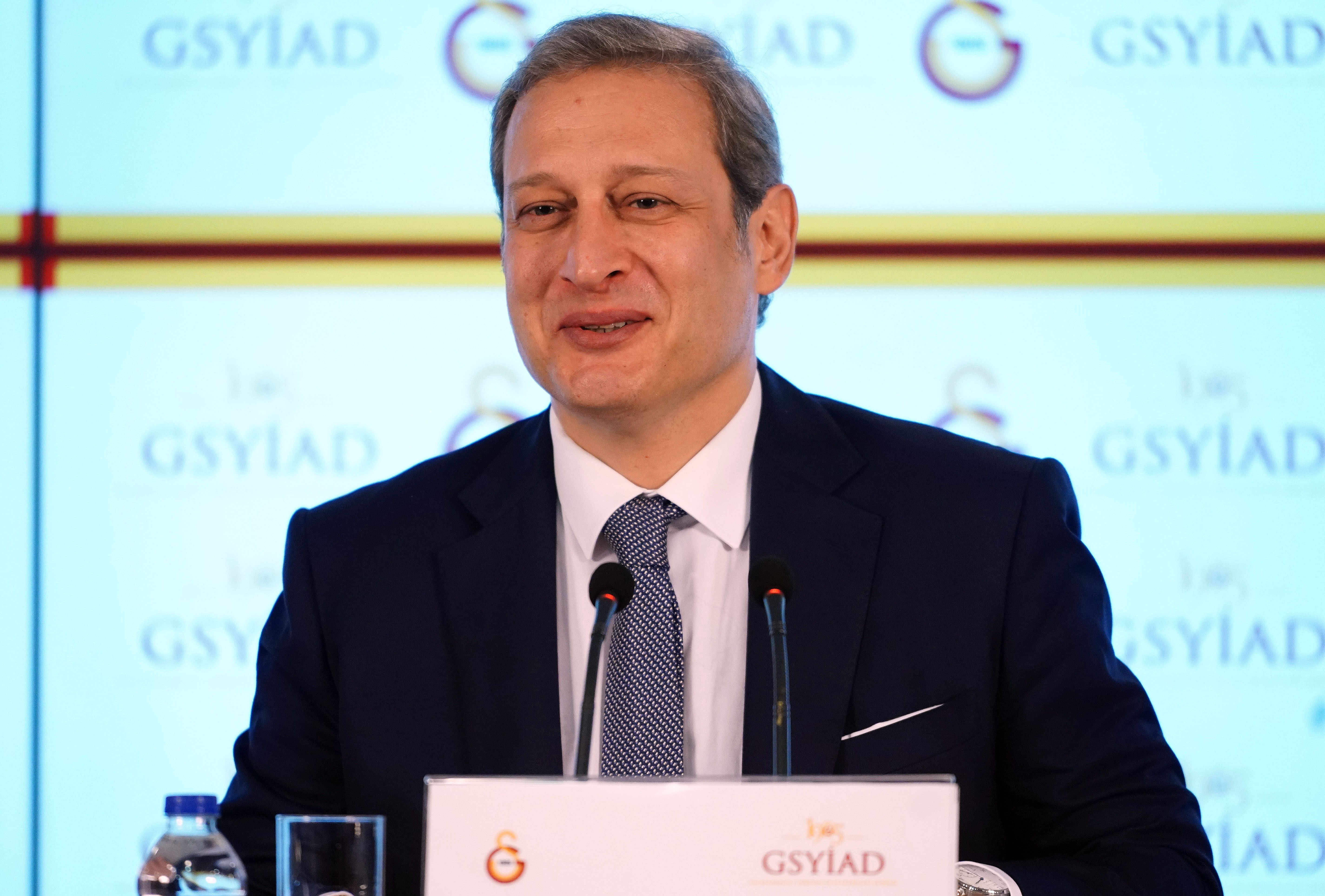 GSYİAD, Galatasaray Erkek Voleybol Takımı'na forma sponsoru oldu
