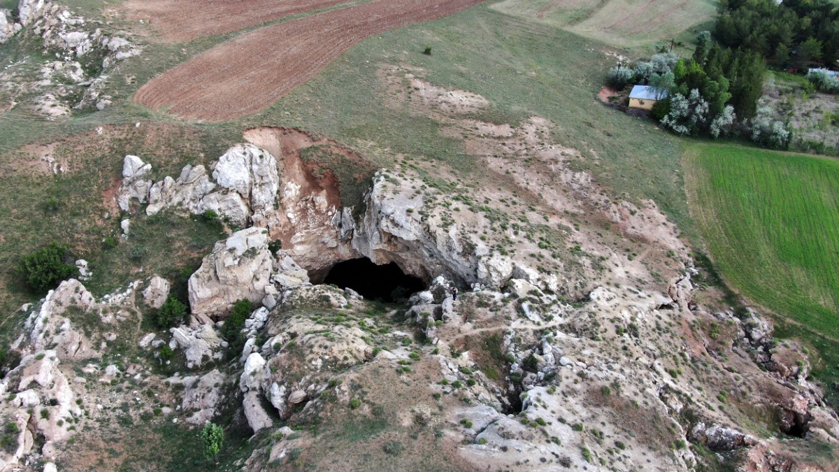 Sivas’ta gizemli mağara yağışların etkisiyle su doldu