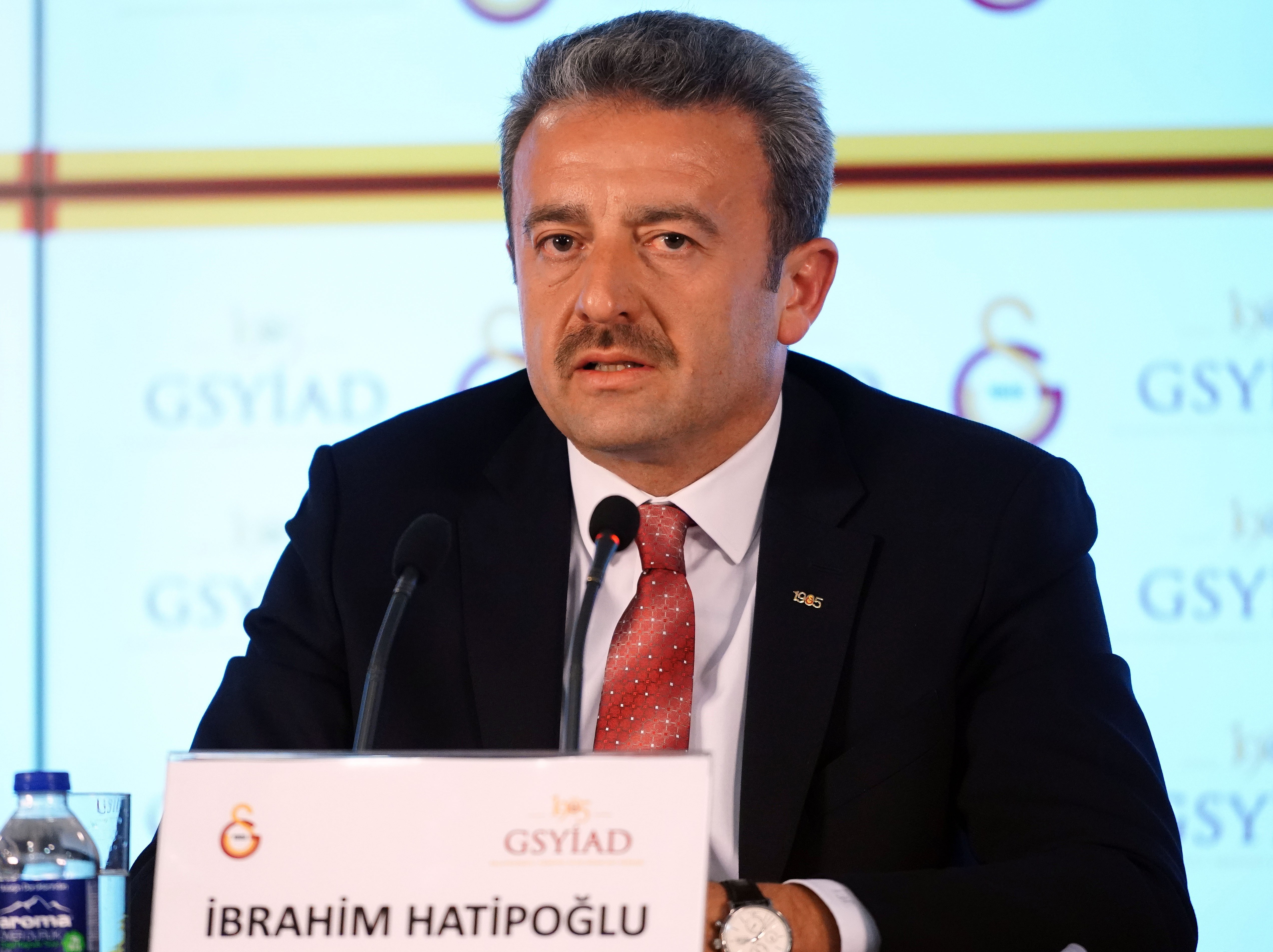 GSYİAD, Galatasaray Erkek Voleybol Takımı'na forma sponsoru oldu