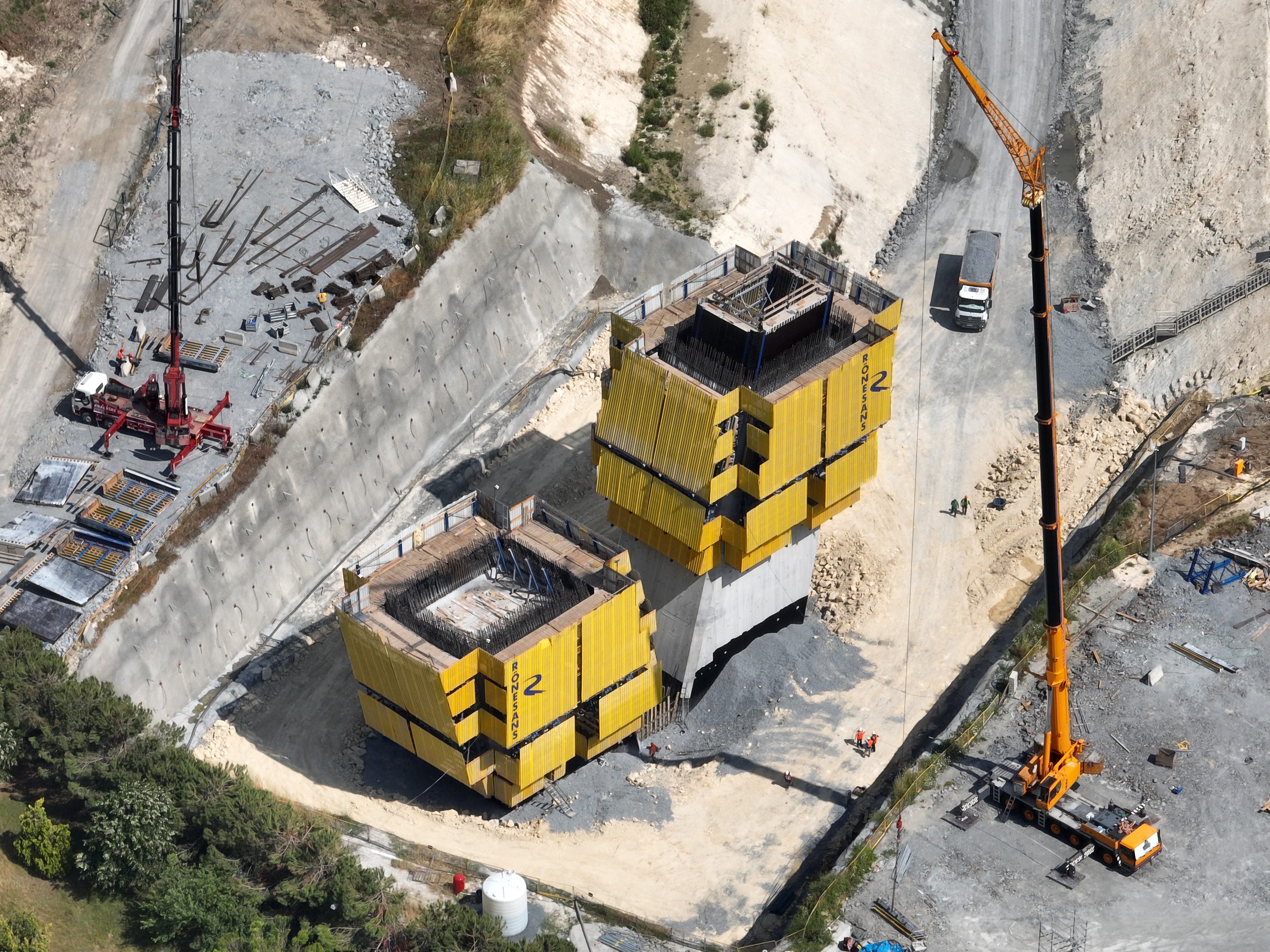 Kanal İstanbul Projesi'nin ilk köprüsü yükseliyor