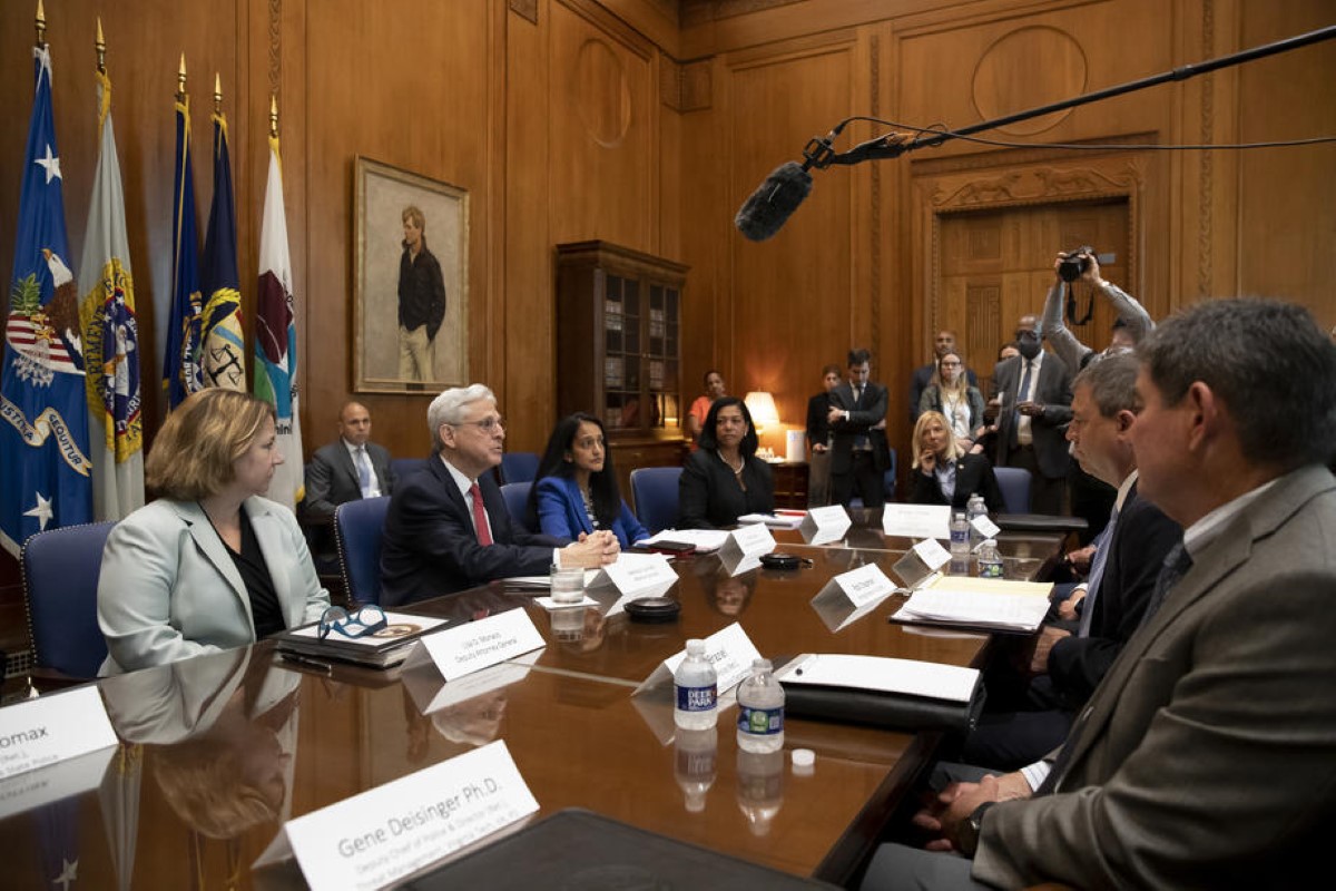 Texas'taki okul saldırısında hayatta kalan öğrenci: 'Arkadaşımın kanını üzerime sürüp sessiz kaldım!