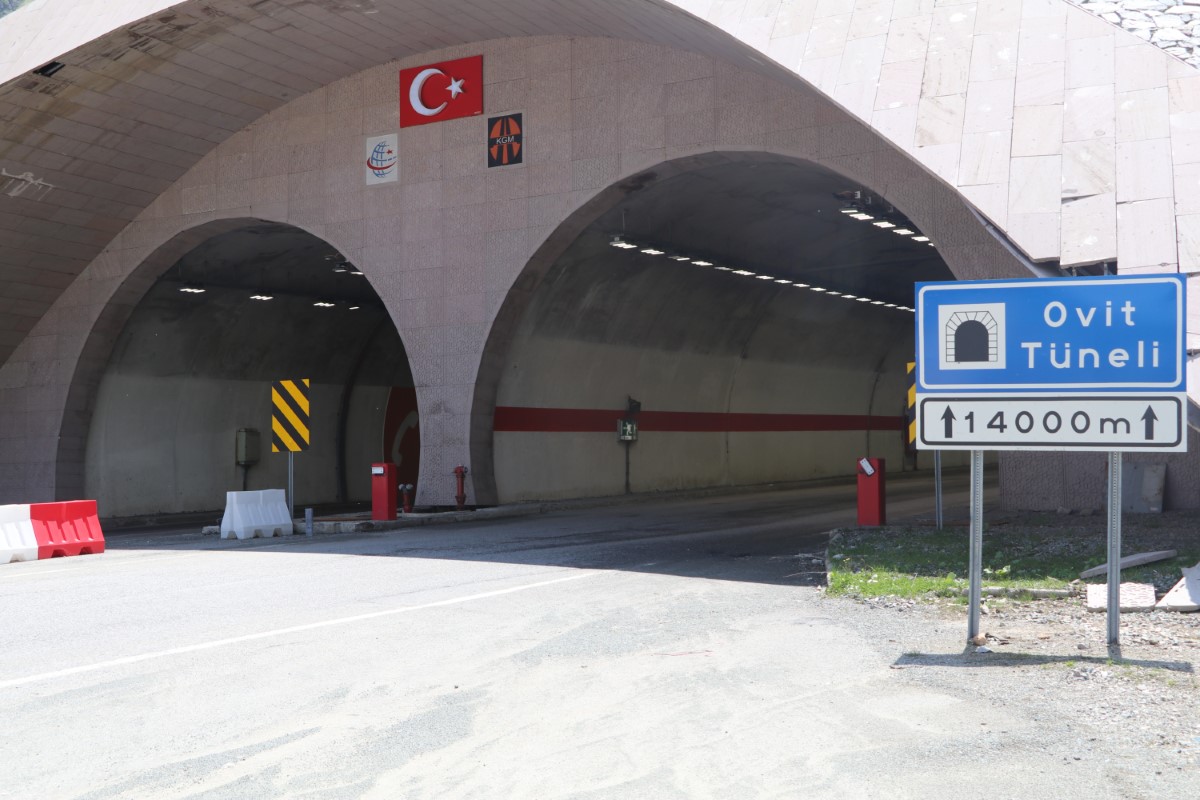 Ovit Tüneli ile ulaşım Rize-Erzurum arasında 4 yıldır yaz kış aksamıyor