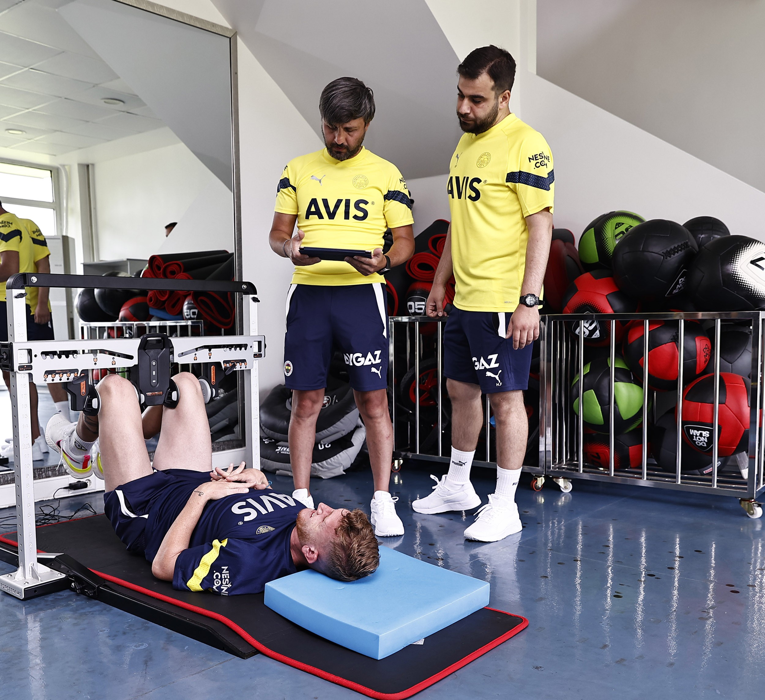 Fenerbahçe'de futbolculara izokinetik ve groin bar testleri uygulandı