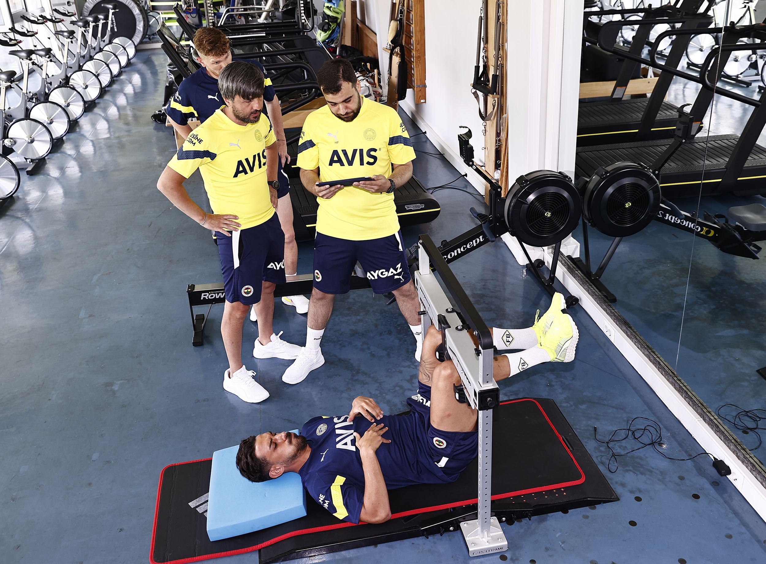 Fenerbahçe'de futbolculara izokinetik ve groin bar testleri uygulandı