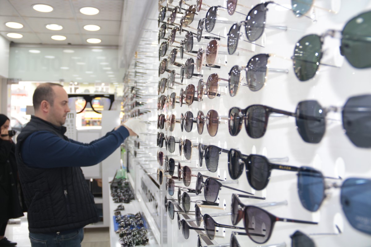 Göz Hastalıkları Uzmanı Meltem Toklu: 'Güneş ışınları kansere yol açabilir'