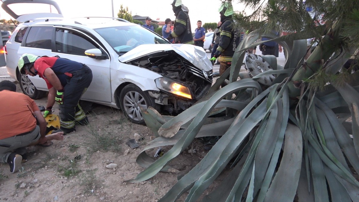 Kaza sonrası can pazarı: 1 ölü 7 yaralı