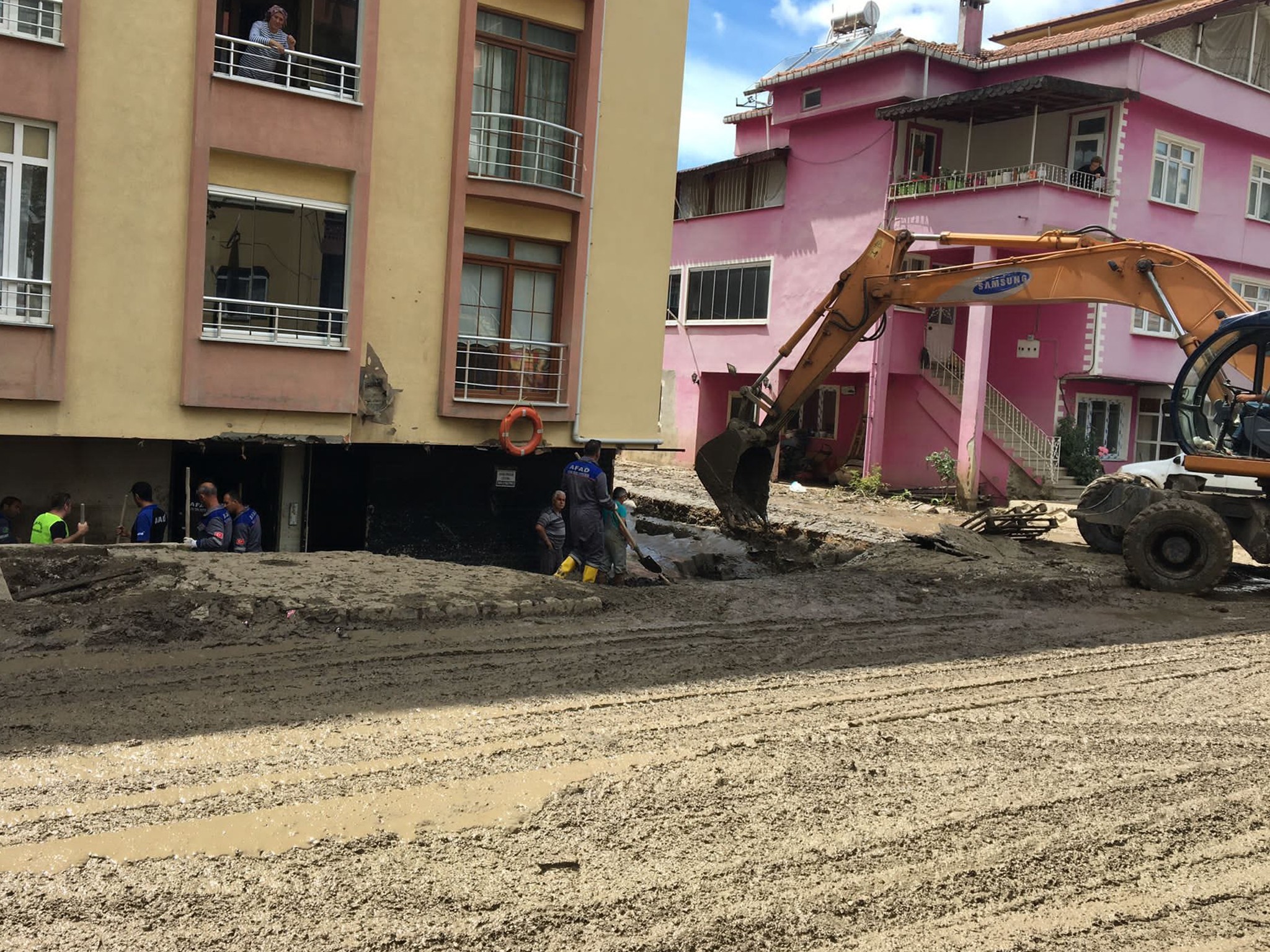 Çınarcık'tan Kastamonu'ya destek ekibi