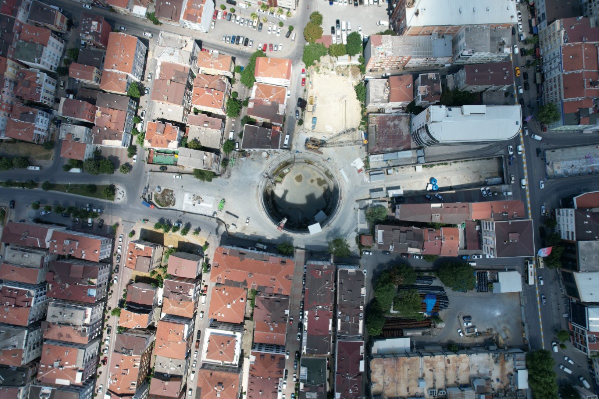 3 senede sadece yüzde 5 ilerlenen Kirazlı-Halkalı metro hattında çalışmalar durduruldu