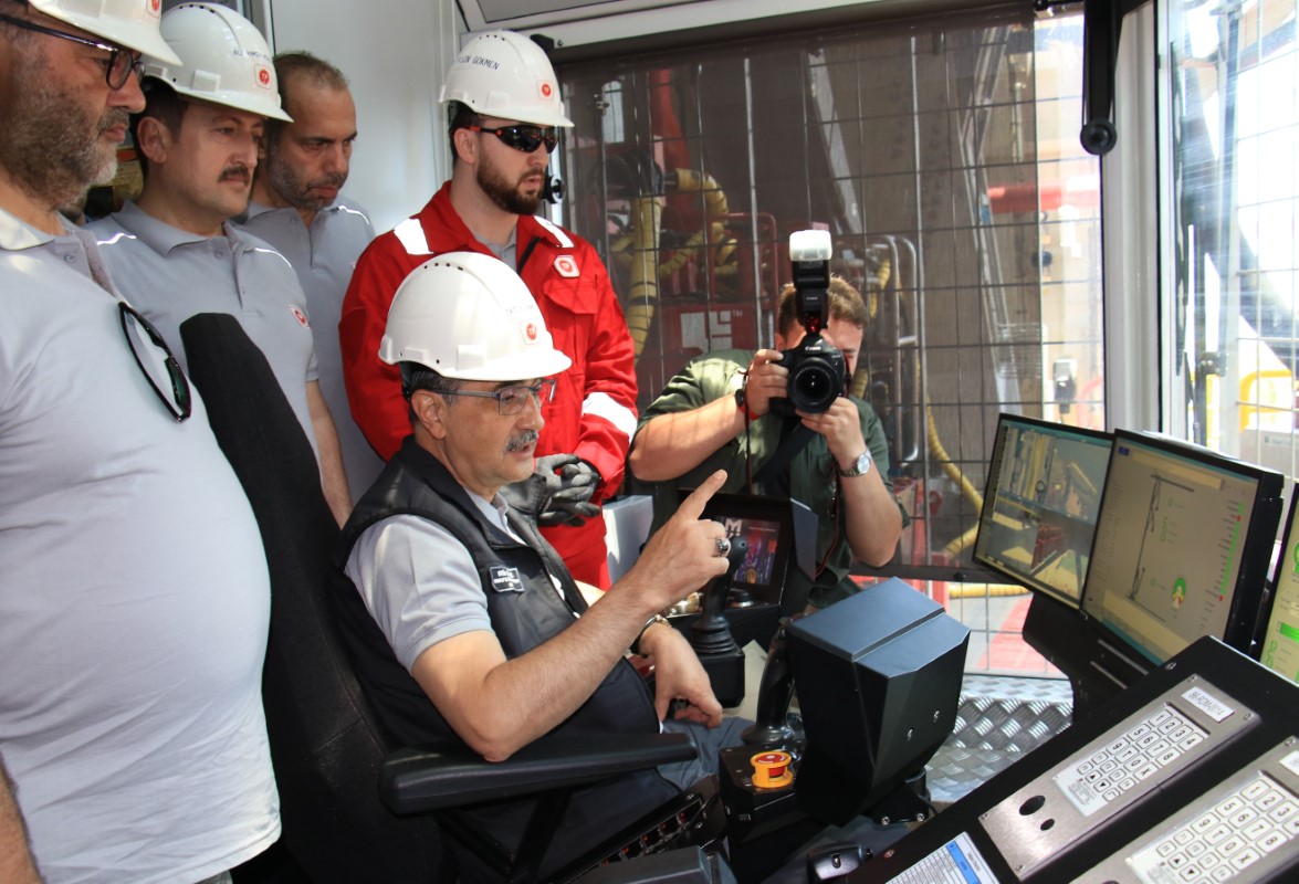 Bakan Dönmez: 'Abdülhamid Han' Ağustos'un ilk yarısında göreve başlayacak'