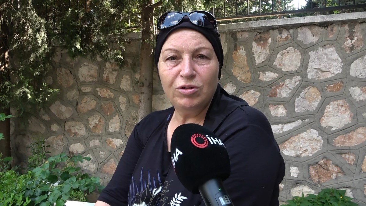 Şehitlikte hüzünlü bayram