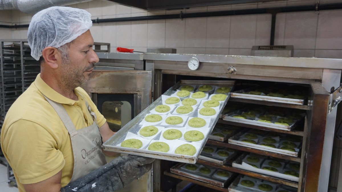 Osmanlı mirası tatlılar bayram sofralarını süsleyecek