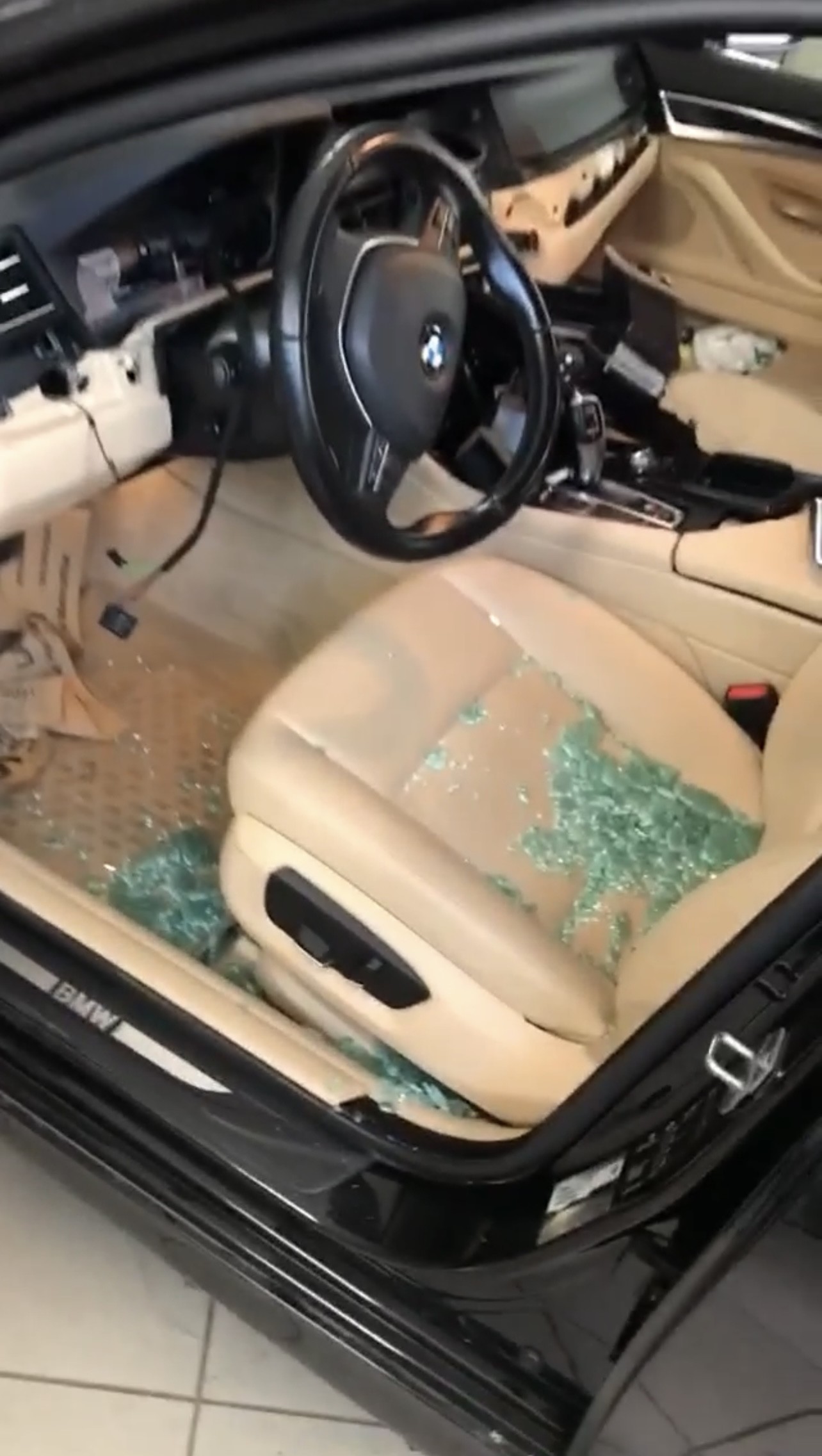 Esenyurt’ta oto fareleri lüks araçların korkulu rüyası haline geldi