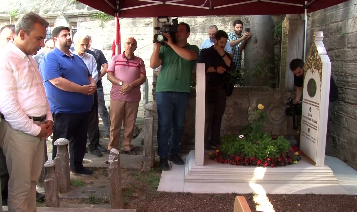 İlhan Varank şehadetinin 6'ncı yılında mezarı başında anıldı