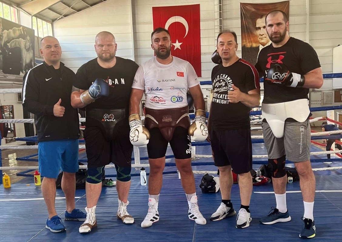 Ali Eren Demirezen 3. kez ABD'de ringe çıkacak