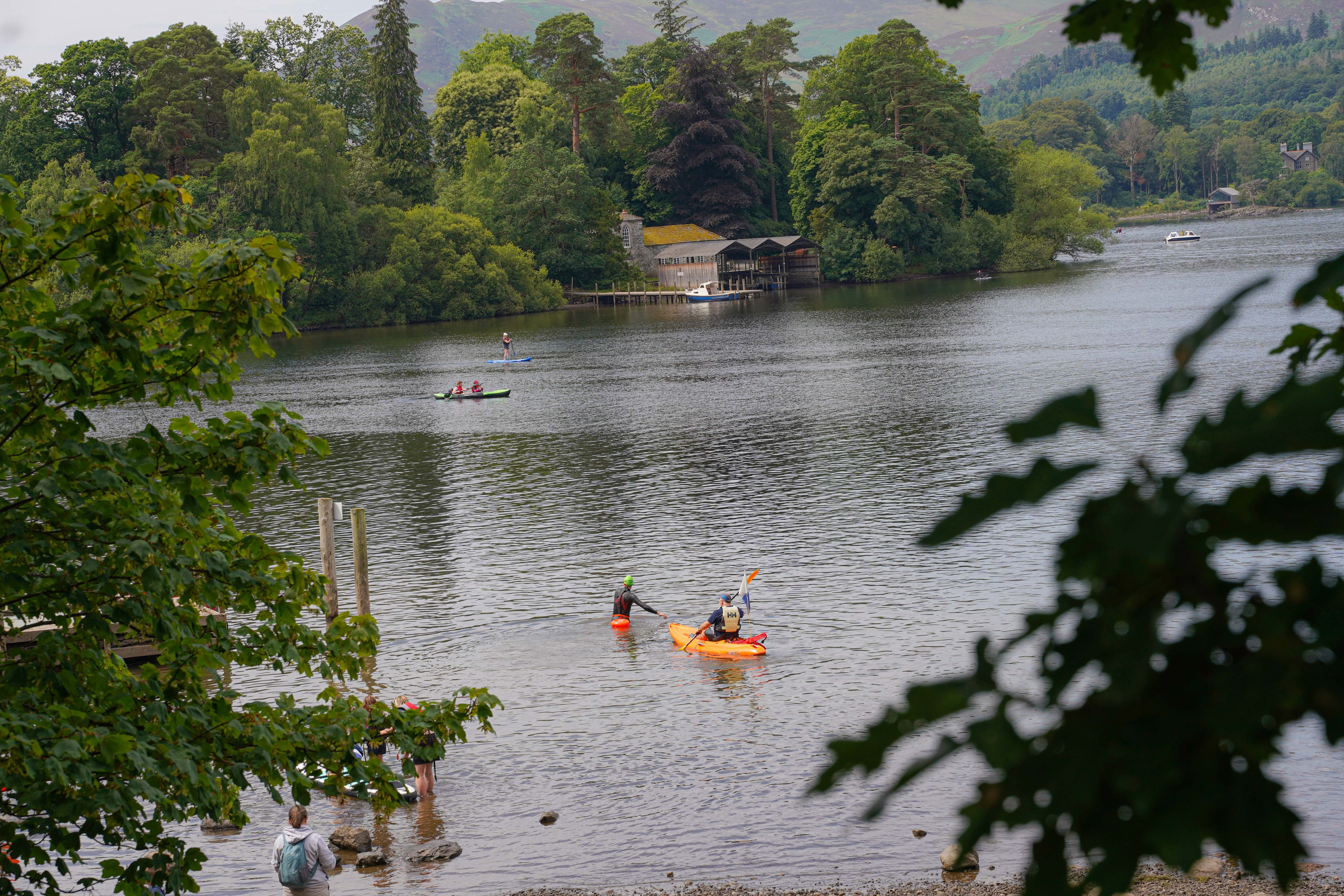 İngiltere'de aşırı sıcaklardan bunalanların adresi: Lake District Milli Parkı