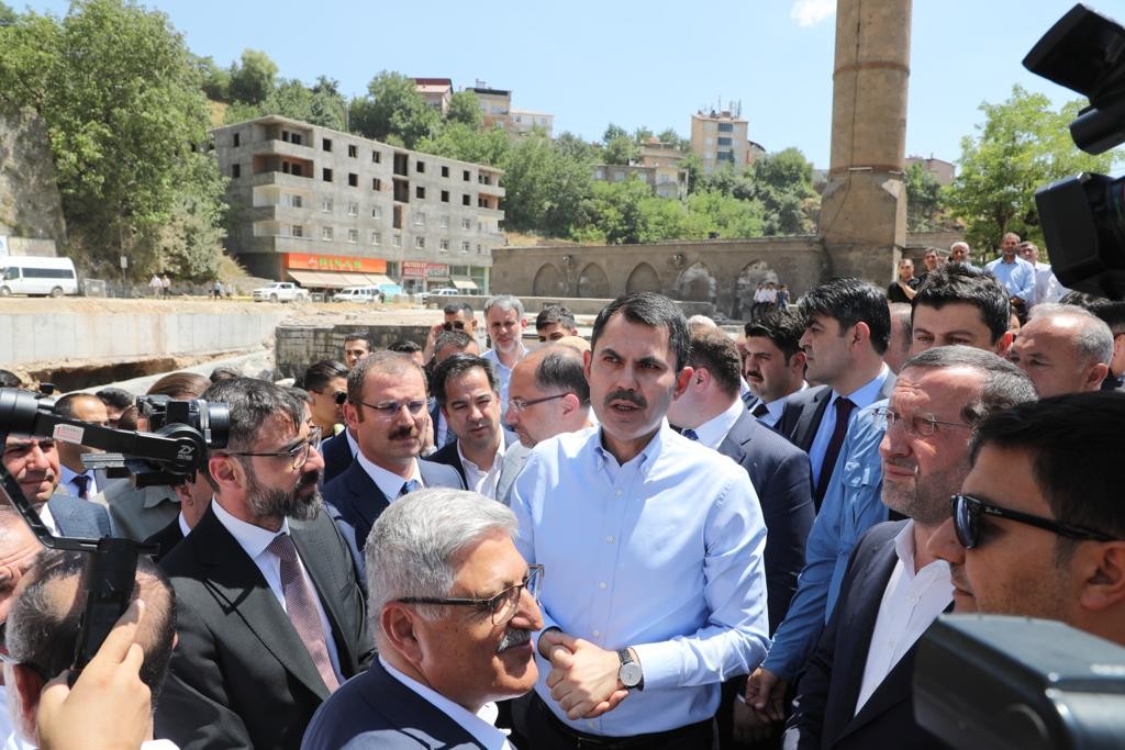 Bakan Kurum: 'Şanlı ecdadımıza borcumuzu hep birlikte ödüyoruz'