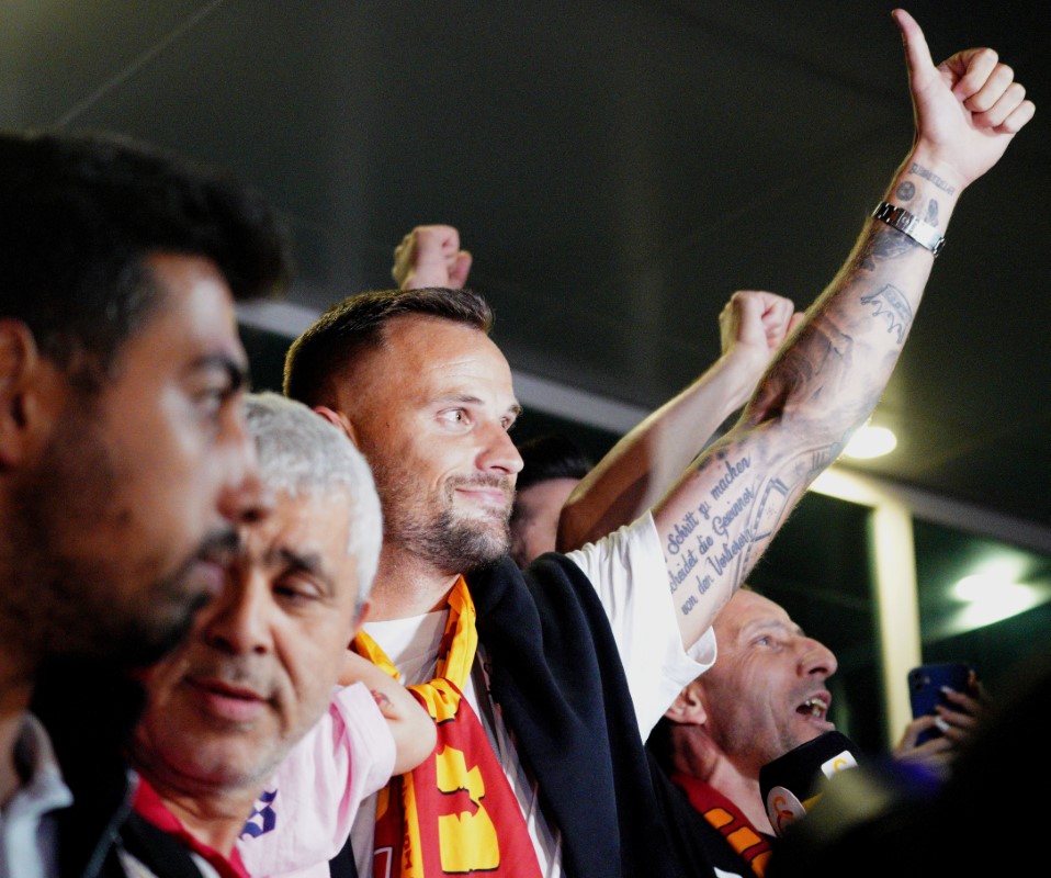 Haris Seferovic İstanbul’a geldi